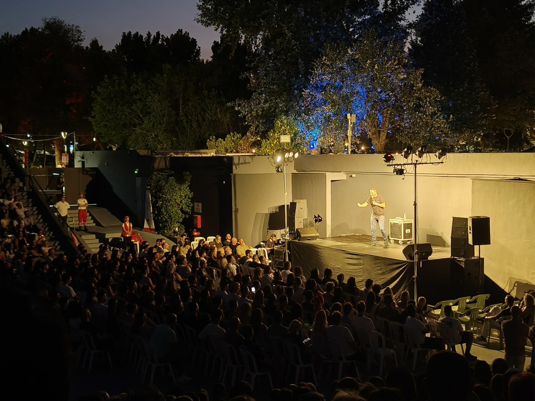 Μια δωρεά ζωής από τον Αλέξανδρο Τσουβέλα στη Λάρισα – Δωρεά απινιδωτή (ΦΩΤΟ)