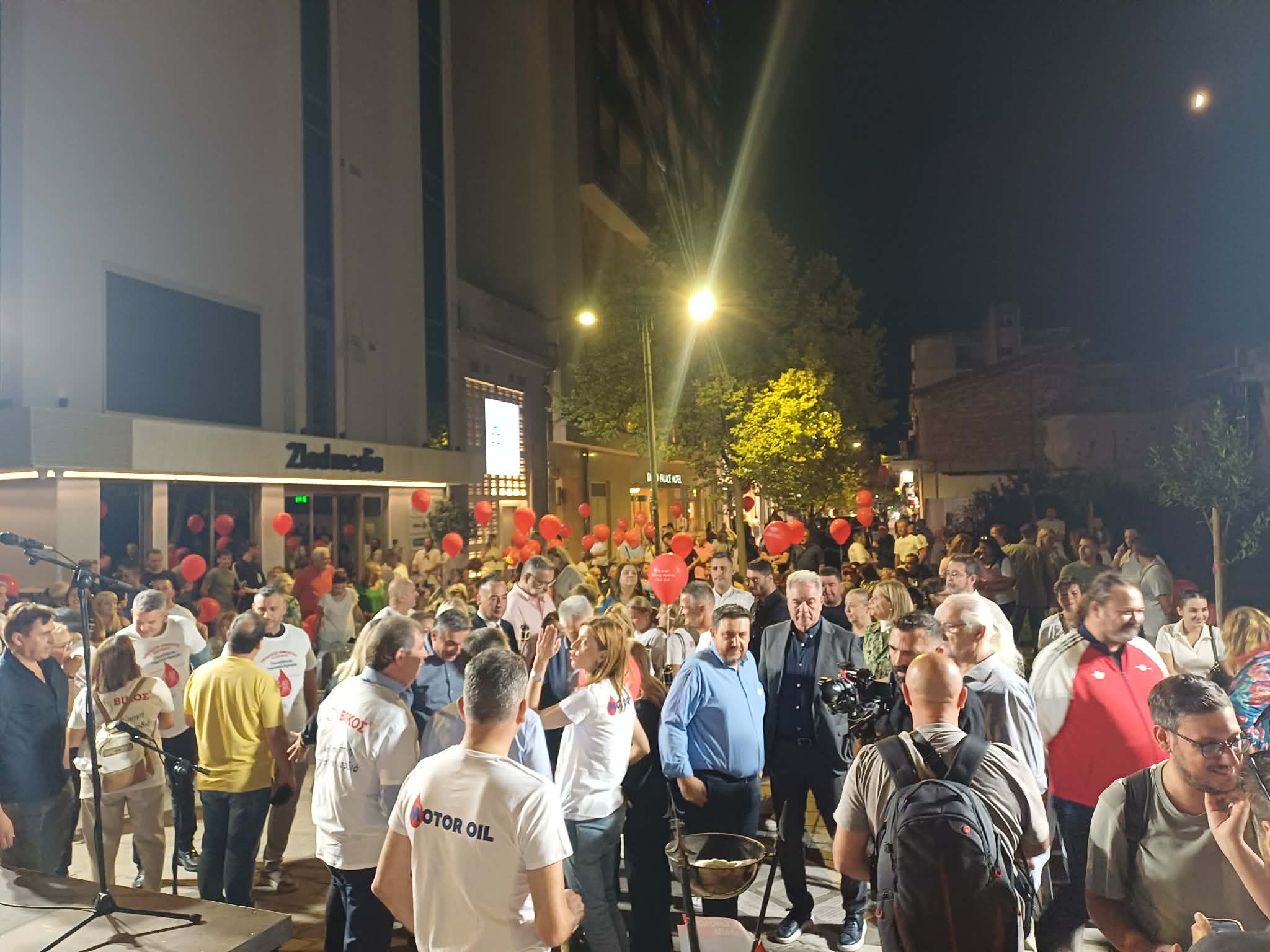 Ηχηρό μήνυμα ελπίδας και κοινωνικής προσφοράς έστειλη η Λάρισα με την 24η Πανελλήνια Λαμπαδηδρομία (ΦΩΤΟ+video)