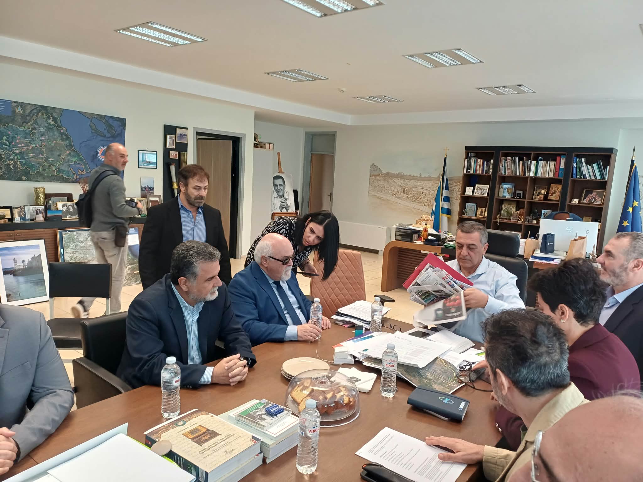Στη Λάρισα κλιμάκιο του ΠΑΣΟΚ – Συνάντηση με τον Δημήτρη Κουρέτα (ΦΩΤΟ)