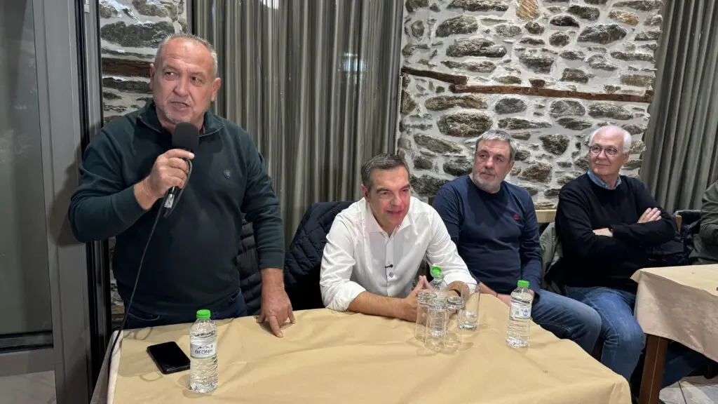 Αγιά: Η αγωνία των μηλοπαραγωγών για τον παγετό και τις αποζημιώσεις – Τι μετέφεραν στον Τσίπρα