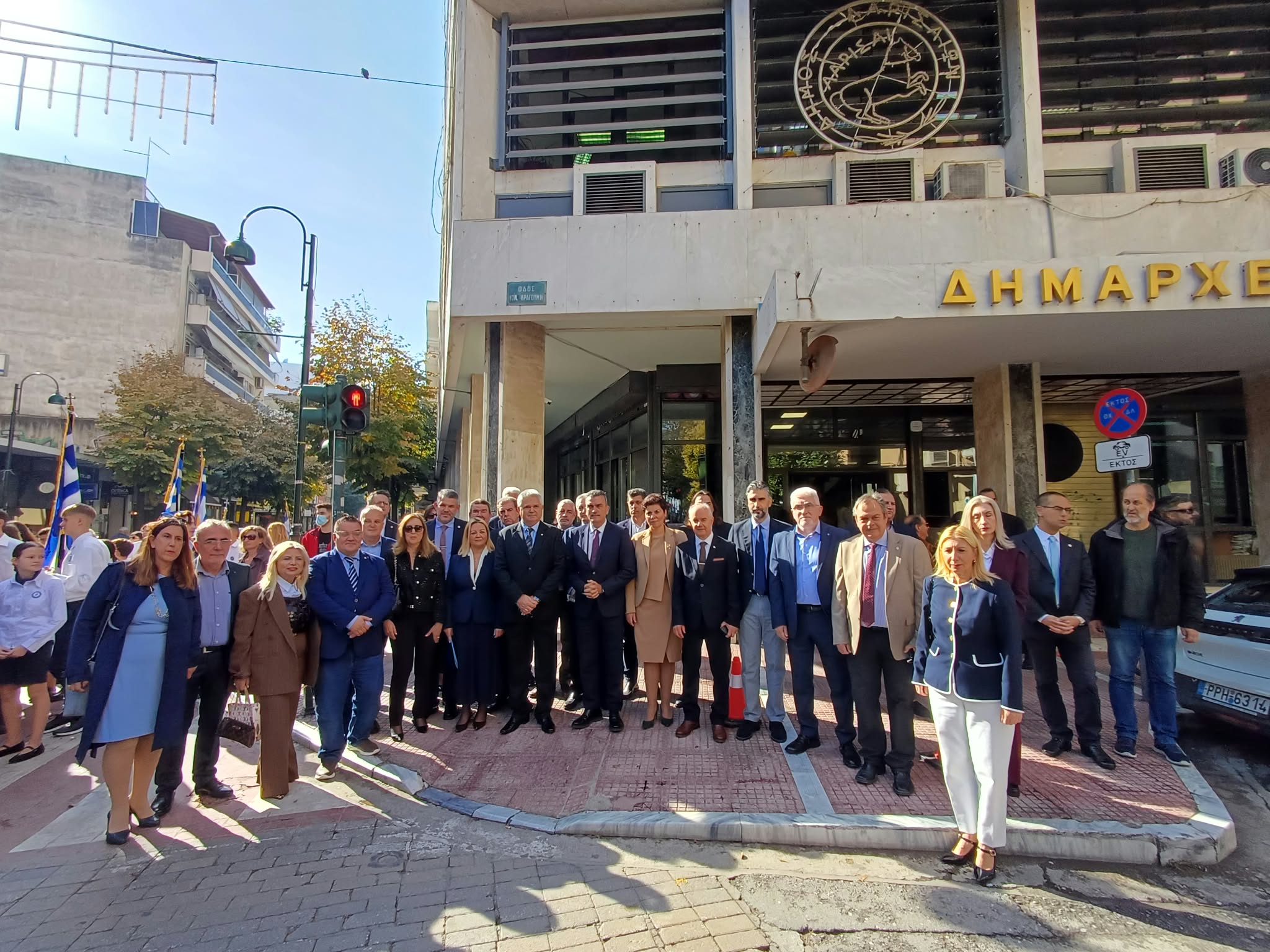 Με λαμπρότητα οι εκδηλώσεις για την 82η επέτειο απελευθέρωσης της Λάρισας από τους Ναζί ΦΩΤΟ+video)