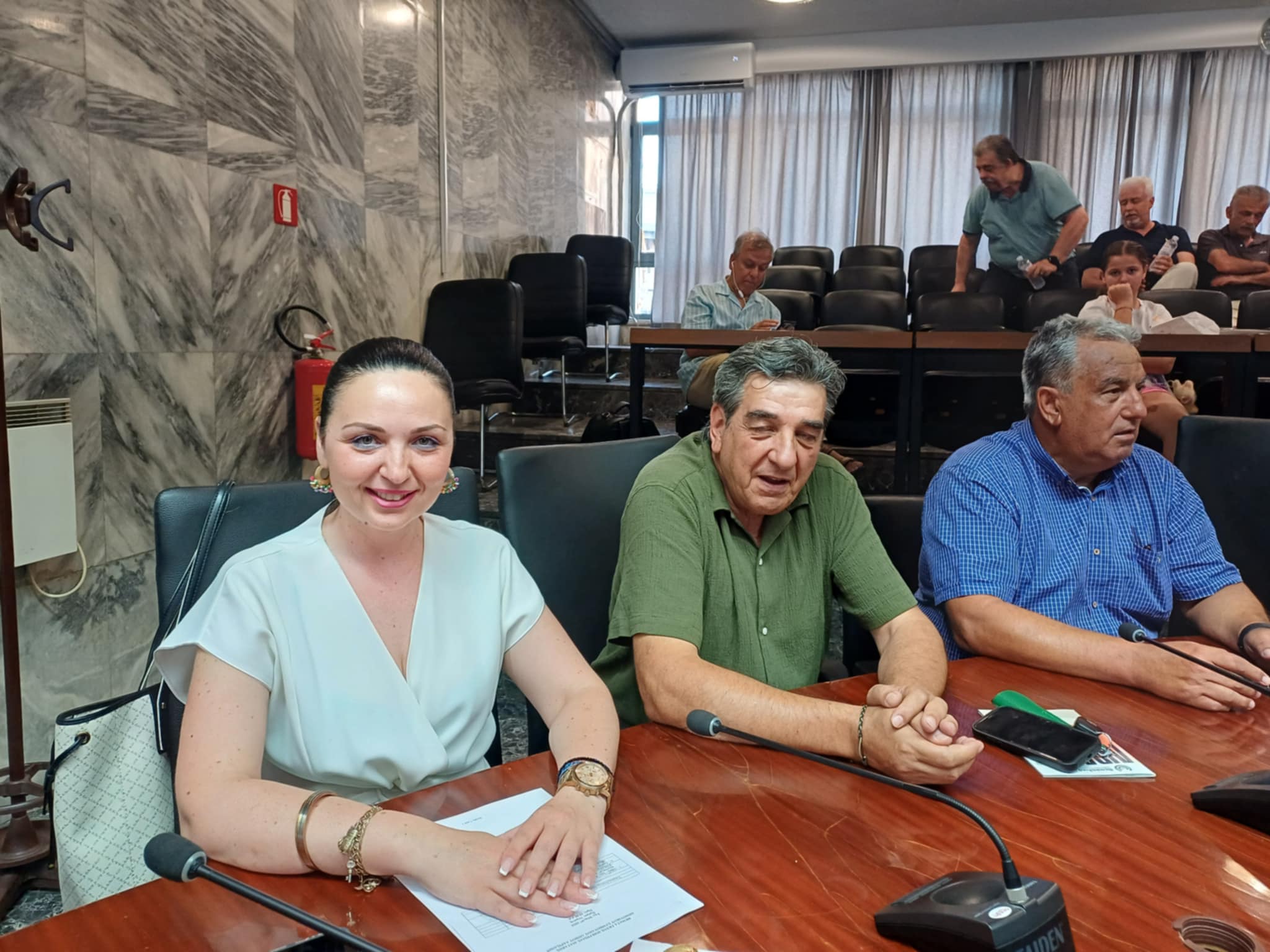 Το φεστιβάλ καφέ και η Τάκη Τσιόγκα πεδίο αντιπαράθεσης στο δημοτικό συμβούλιο Λάρισας (ΦΩΤΟ)