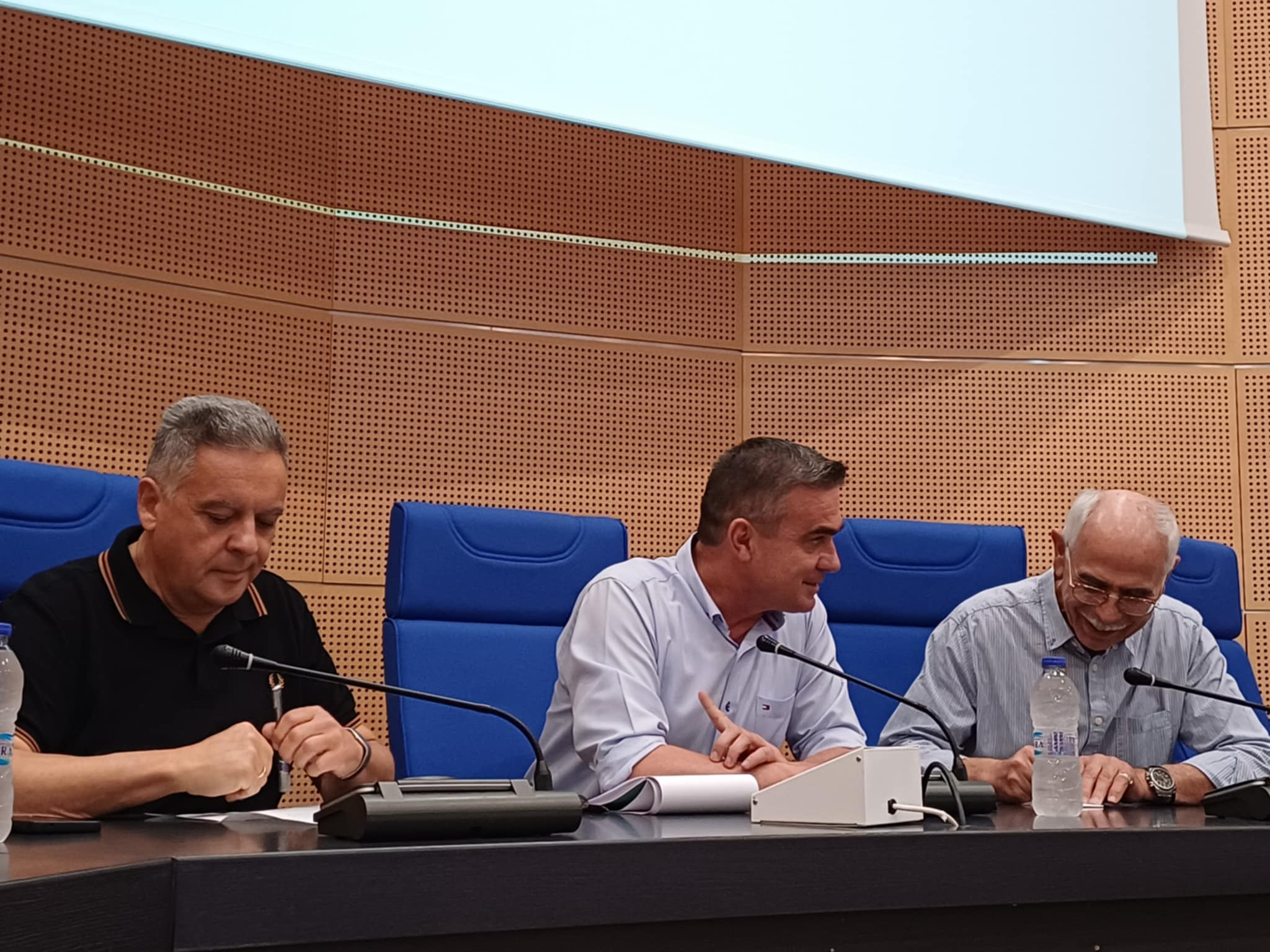 Ημερίδα για τη φόμοψη αμυγδάλου στην περιφέρεια με εισηγητή τον καθηγητή του Πανεπιστημίου DAVIS Καλιφόρνιας, κ. Μιχαηλίδη