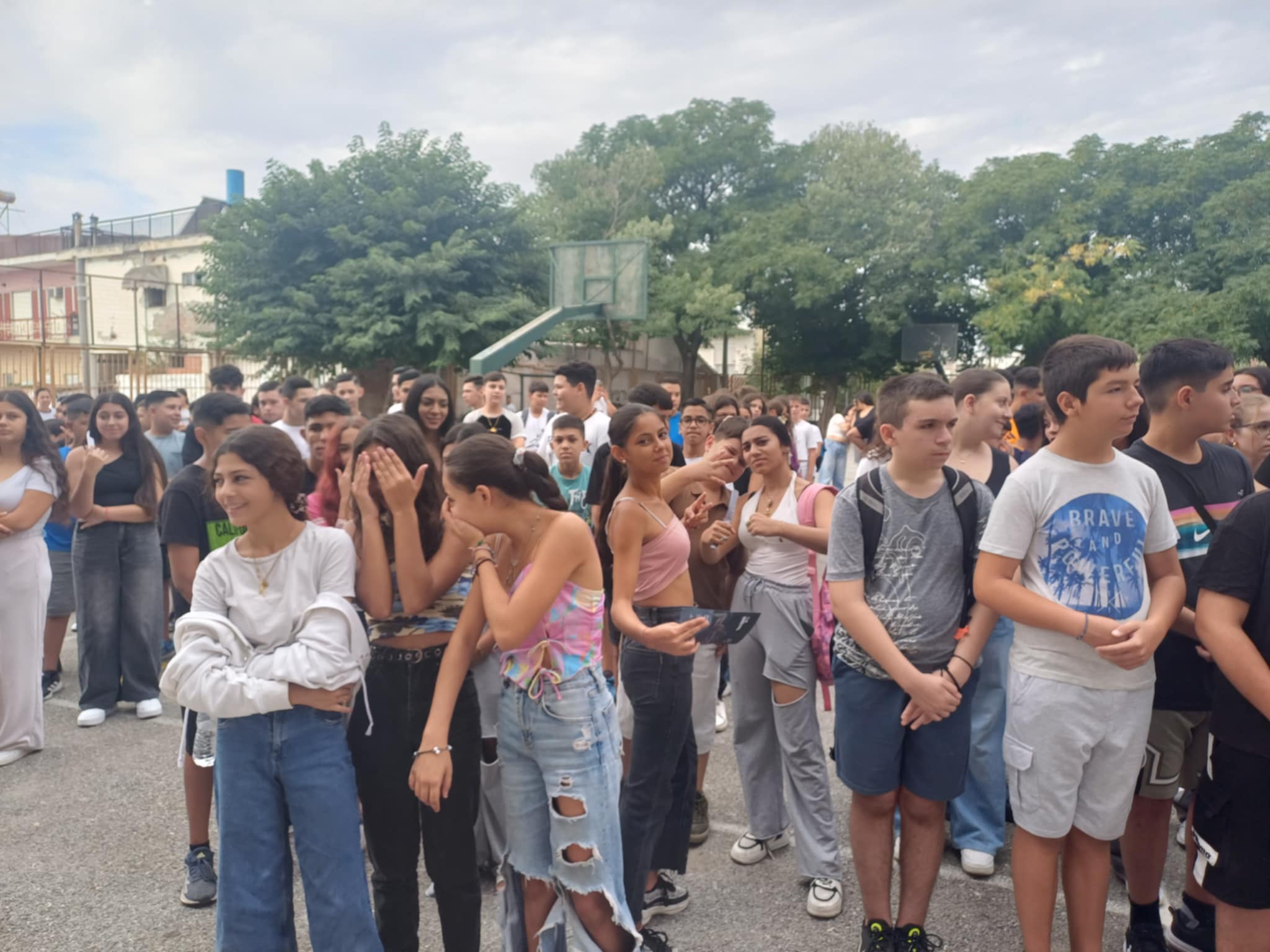 Στον αγιασμό στο 11ο Λύκειο στη νέα Σμύρνη ο δήμαρχος Λαρισαίων Θανάσης Μάμάκος (ΦΩΤΟ+video)