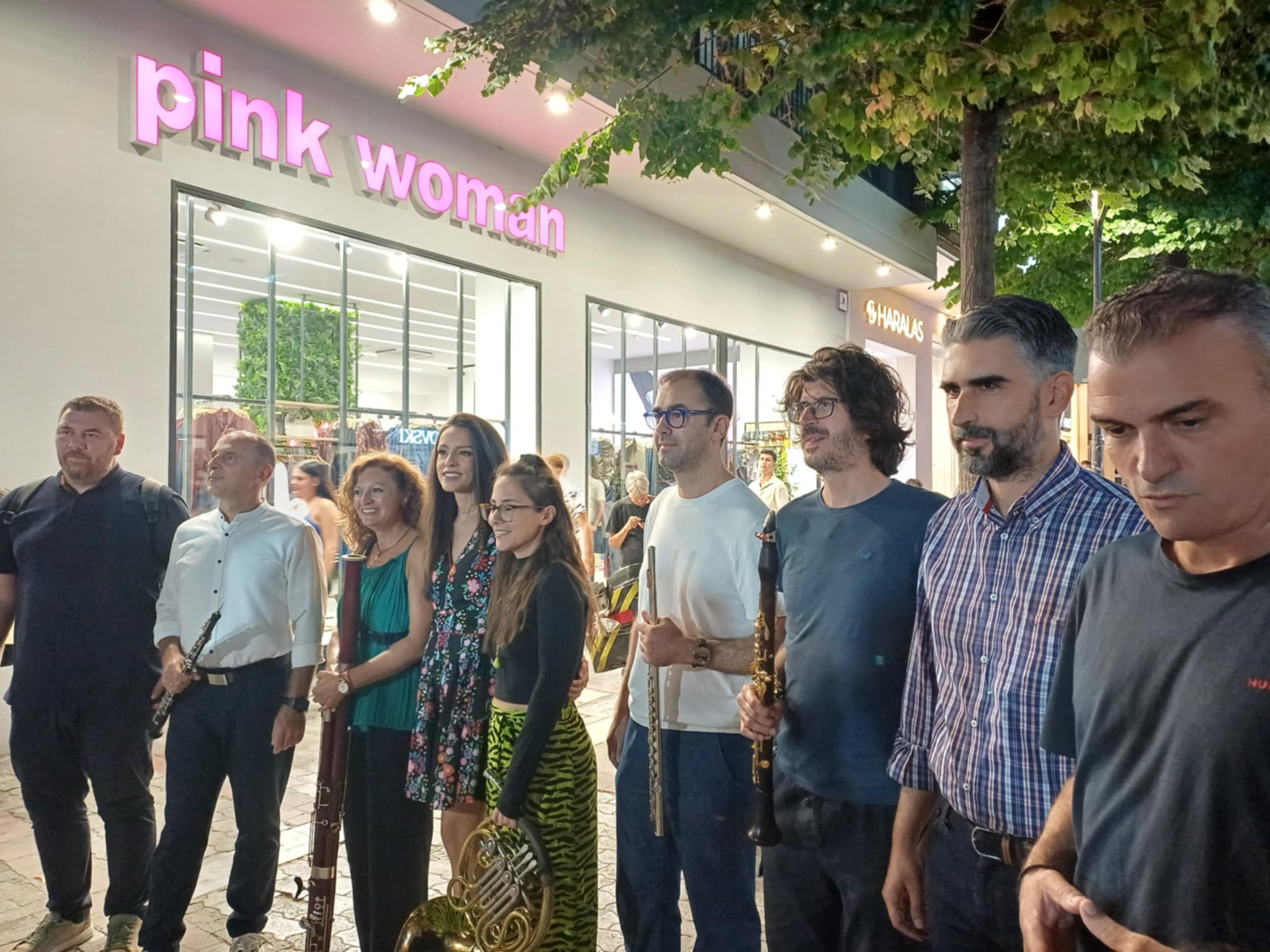 Υπέροχες μελωδίες με Flash mob στην Κουμα στο πλαίσιο εβδομάδας Αστικής Κινητικότητας (ΦΩΤΟ+video)