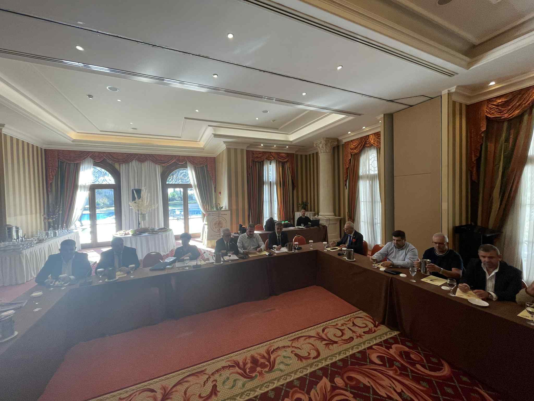 Κρίσιμη για το με΄λλον του κλα΄δου συνεδρίαση της Ομοσπονδίας αρτοποιών Ελλάδας στη Λάρισα (ΦΩΤΟ+video)