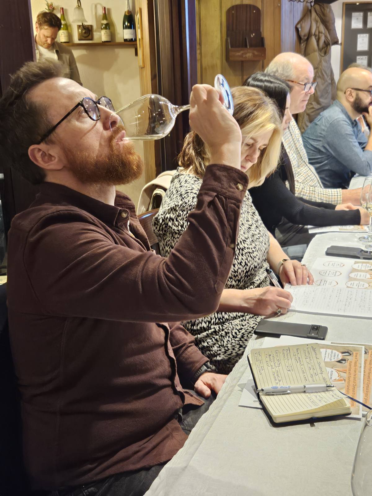 Στο Λονδίνο βρέθηκαν τα κρασιά της Θεσσαλίας... (ΦΩΤΟ)