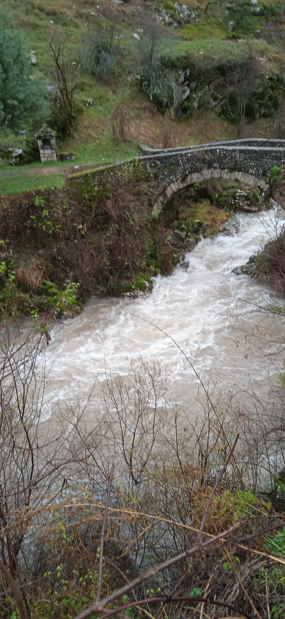Νέες καταολισθήσεις στα χωριά του Ασπροποτάμου από τα ακραία φαινόμενα τα τελευταία 24ωρα (ΦΩΤΟ)