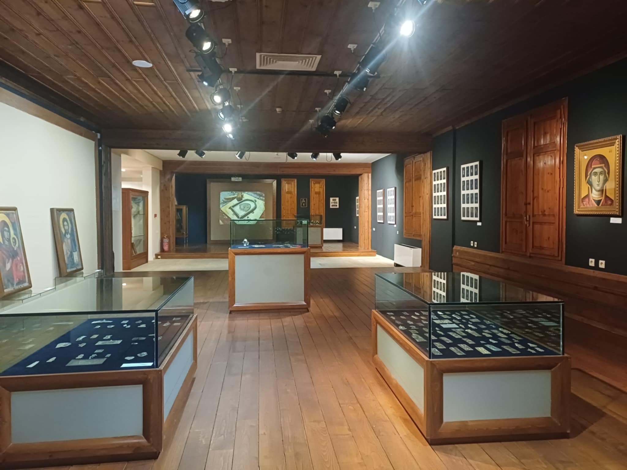 Εγκαίναια στο Λαογραφικό Λάρισας για τη νέα περιοδική έκθεση «Τάματα, Ἐλπίς Ἀνυπόκριτος»