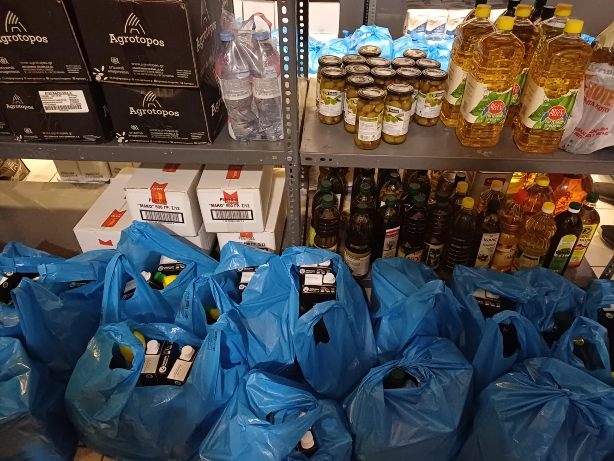 Ξεκίνησε η διανομή του χριστουγεννιάτικου πακέτου του Κοινωνικού Παντοπωλείου του Δήμου Λαρισαίων (ΦΩΤΟ)