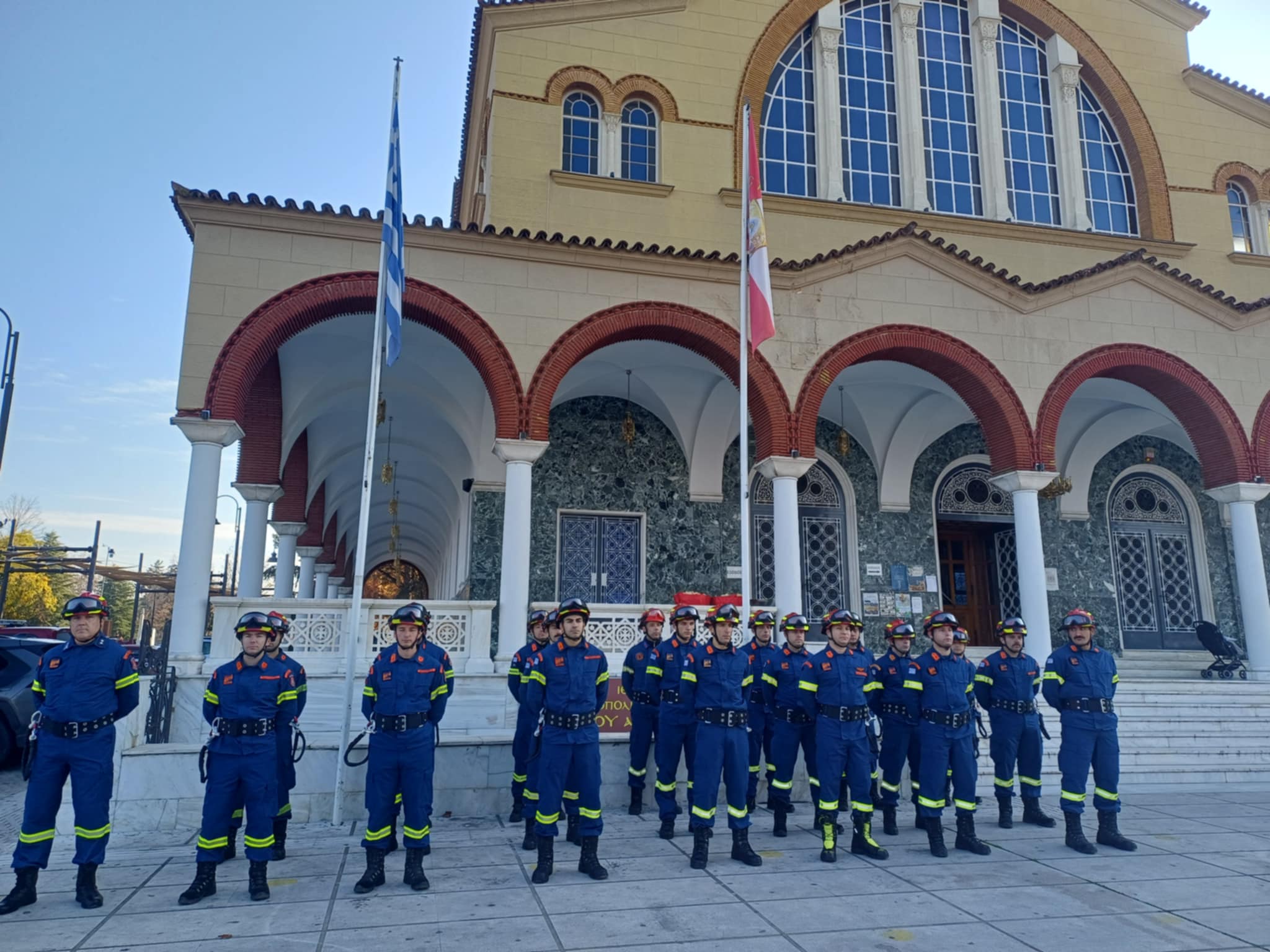 Ο εορτασμός των προστατών της Πυοσβεστικής «Αγίων Τριών εν Καμίνω Παίδων» στη Λάρισα(ΦΩΤΟ+video)