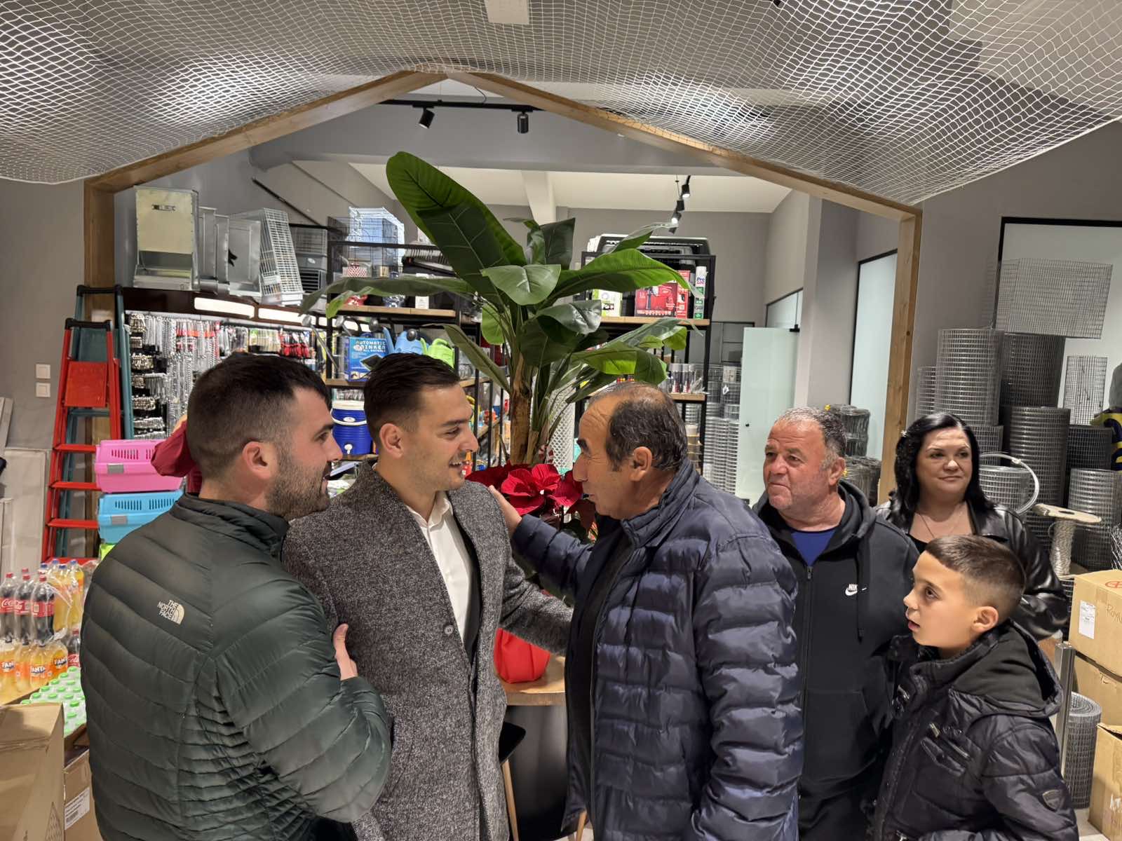 Λαμπρά εγκάινια για τον όμιλο Γουλιώνη στα καταστήματα Pet Shop και περιφράξεις (ΦΩΤΟ)