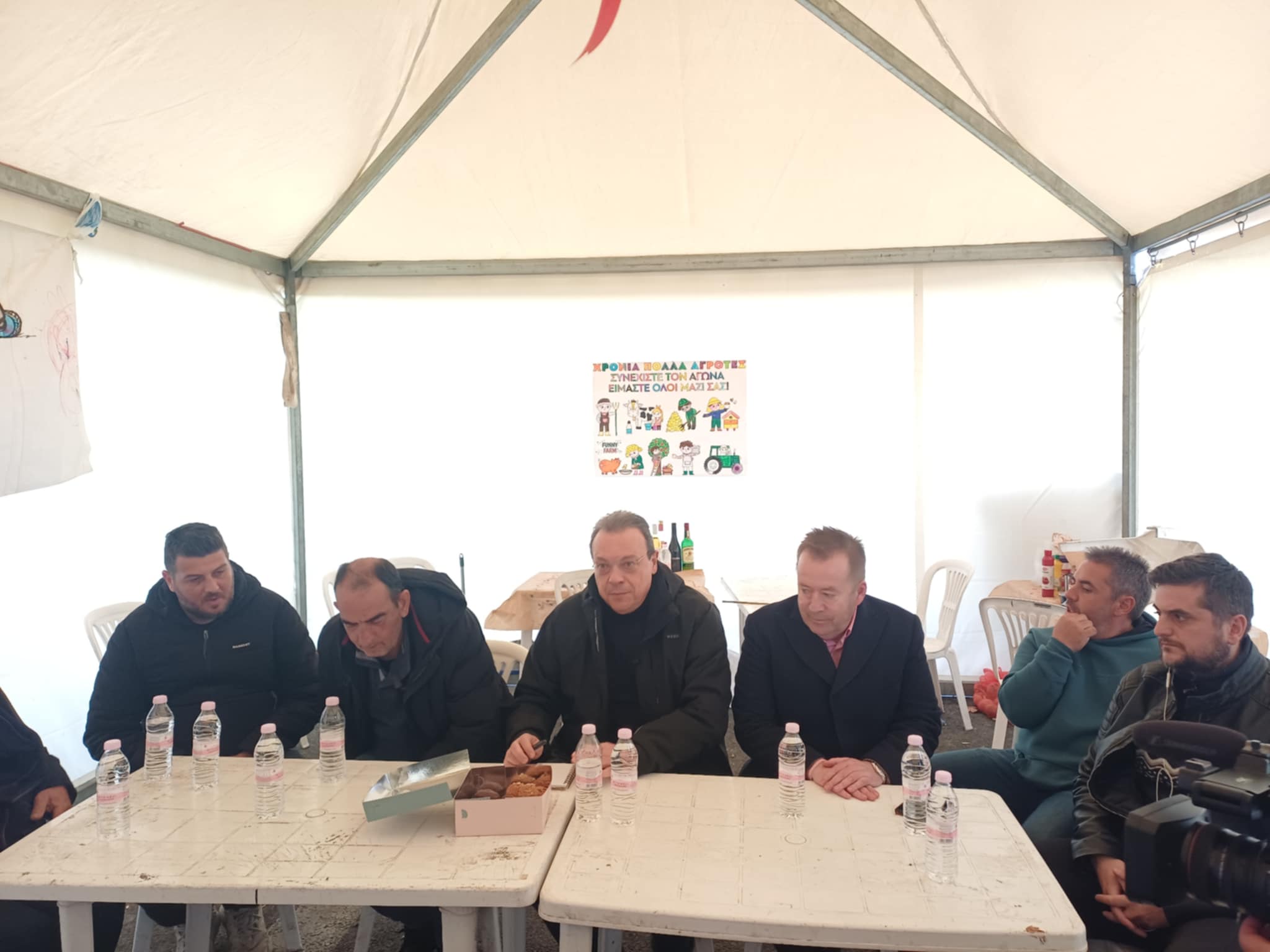 Στο μπλόκο της Νίκαιας για δεύτερη φορά  ο πρόεδρος του ΣΥΡΙΖΑ – Προοδευτική Συμμαχία Σωκράτης Φάμελλος (ΦΩΤΟ)