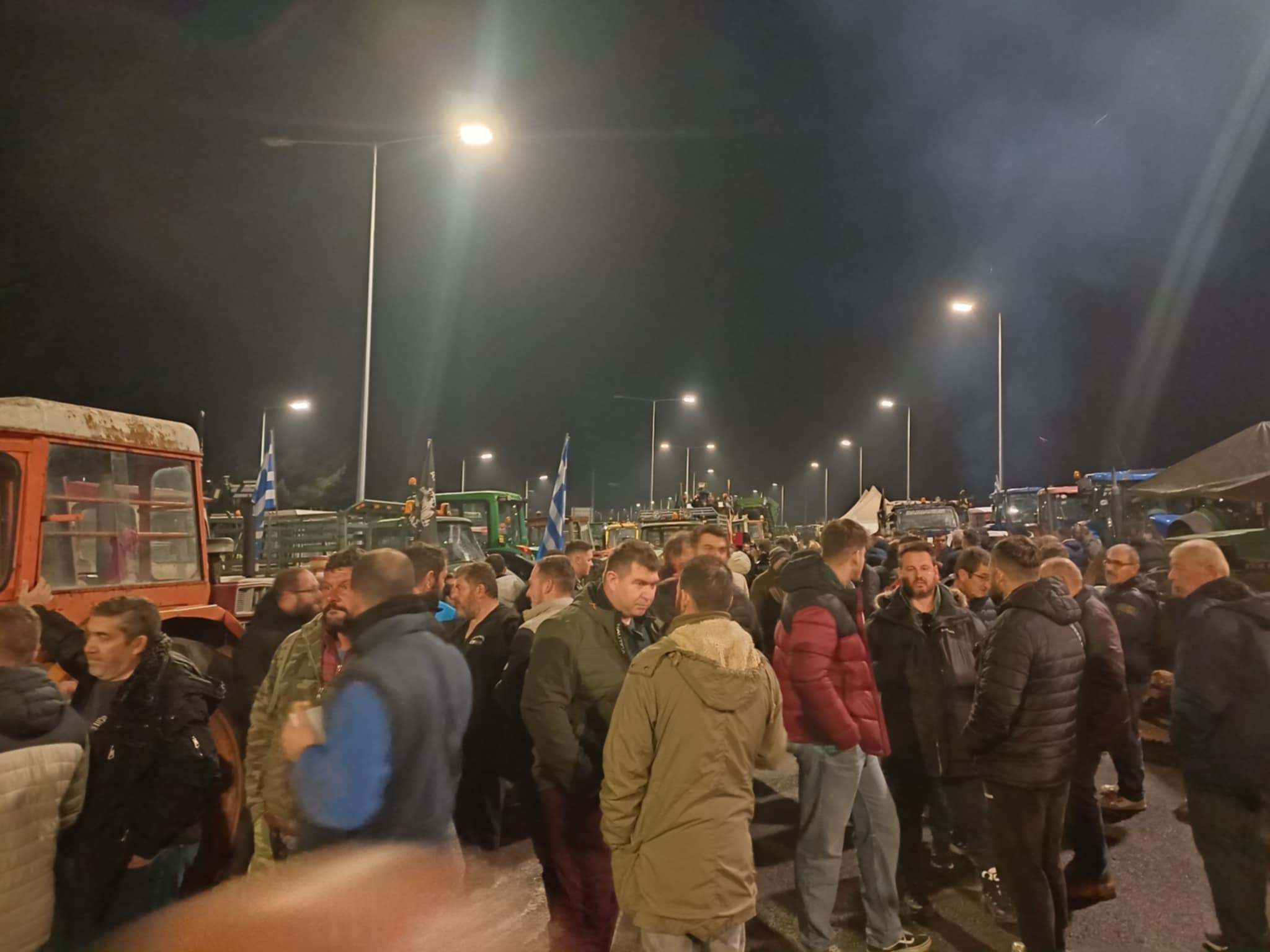 Κλιμάκωση με κλείσιμο των Τεμπών η απάντηση του μπλόκου τςη Νίκαιας και συνάντηση με τον πρωθυπουργό (ΦΩΤΟ+video)