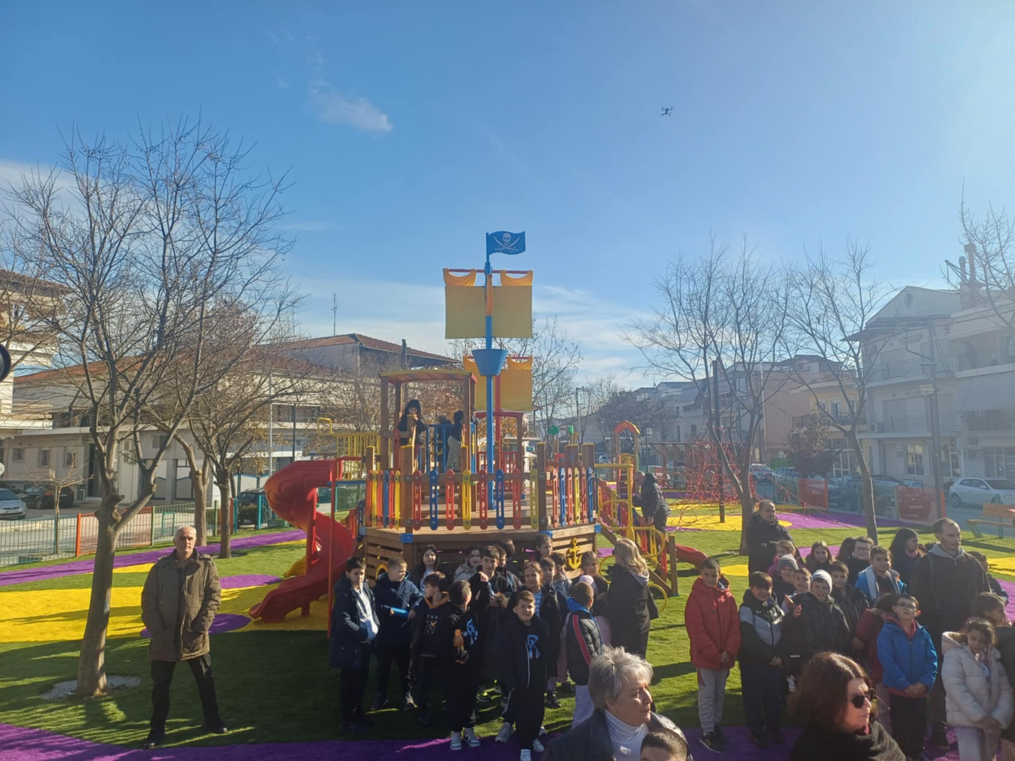 Δήμος Λαρισαίων: Νέα παιδική χαρά στη Γιάννουλη-λαμπρά εγκαίνια, στην πλατεία Θρακών (ΦΩΤΟ+video)