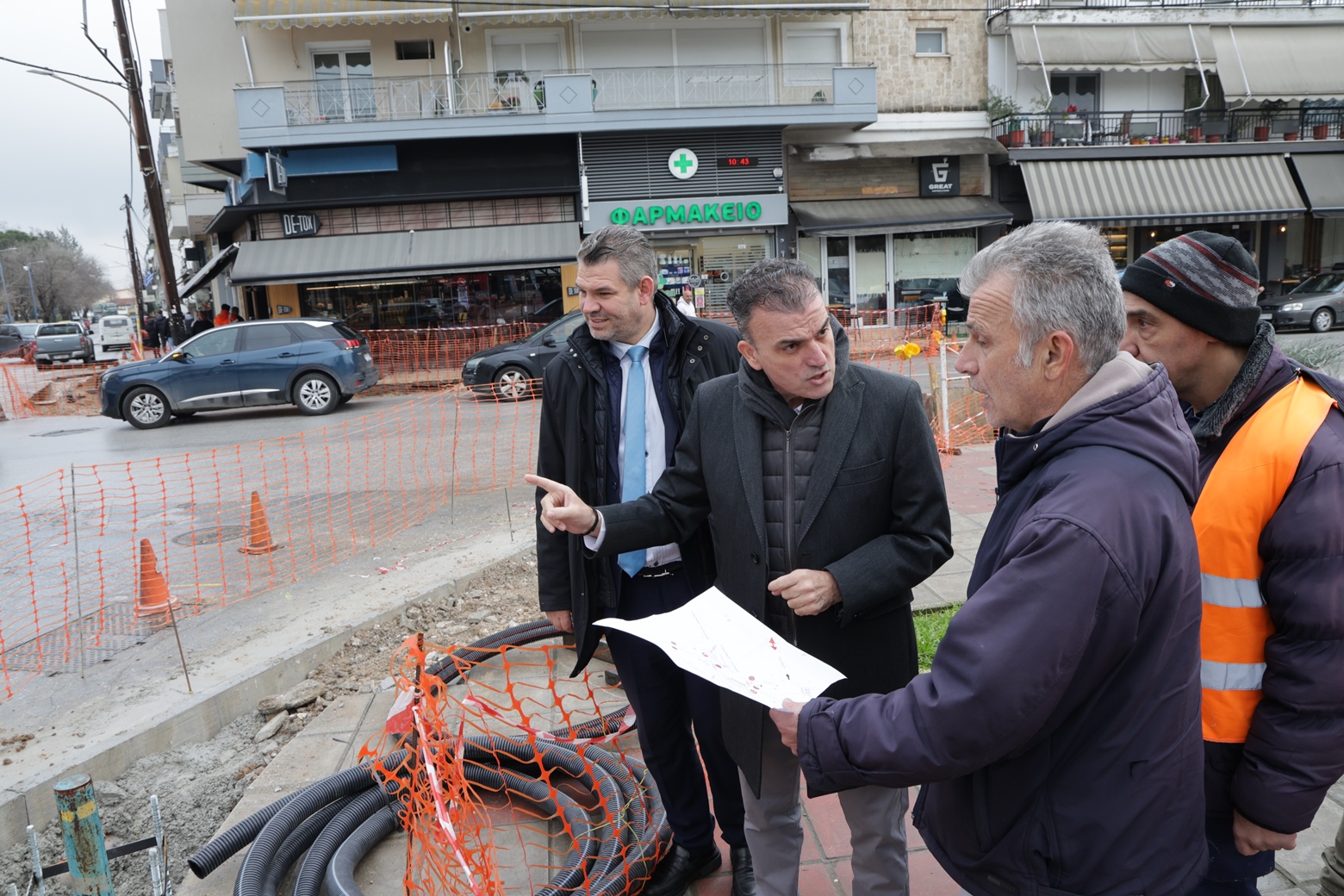 Δήμος Λαρισαίων: Φανάρια στη συμβολή των οδών Καραολή-Δημητρίου και 1ης Μεραρχίας στη Νεάπολη
