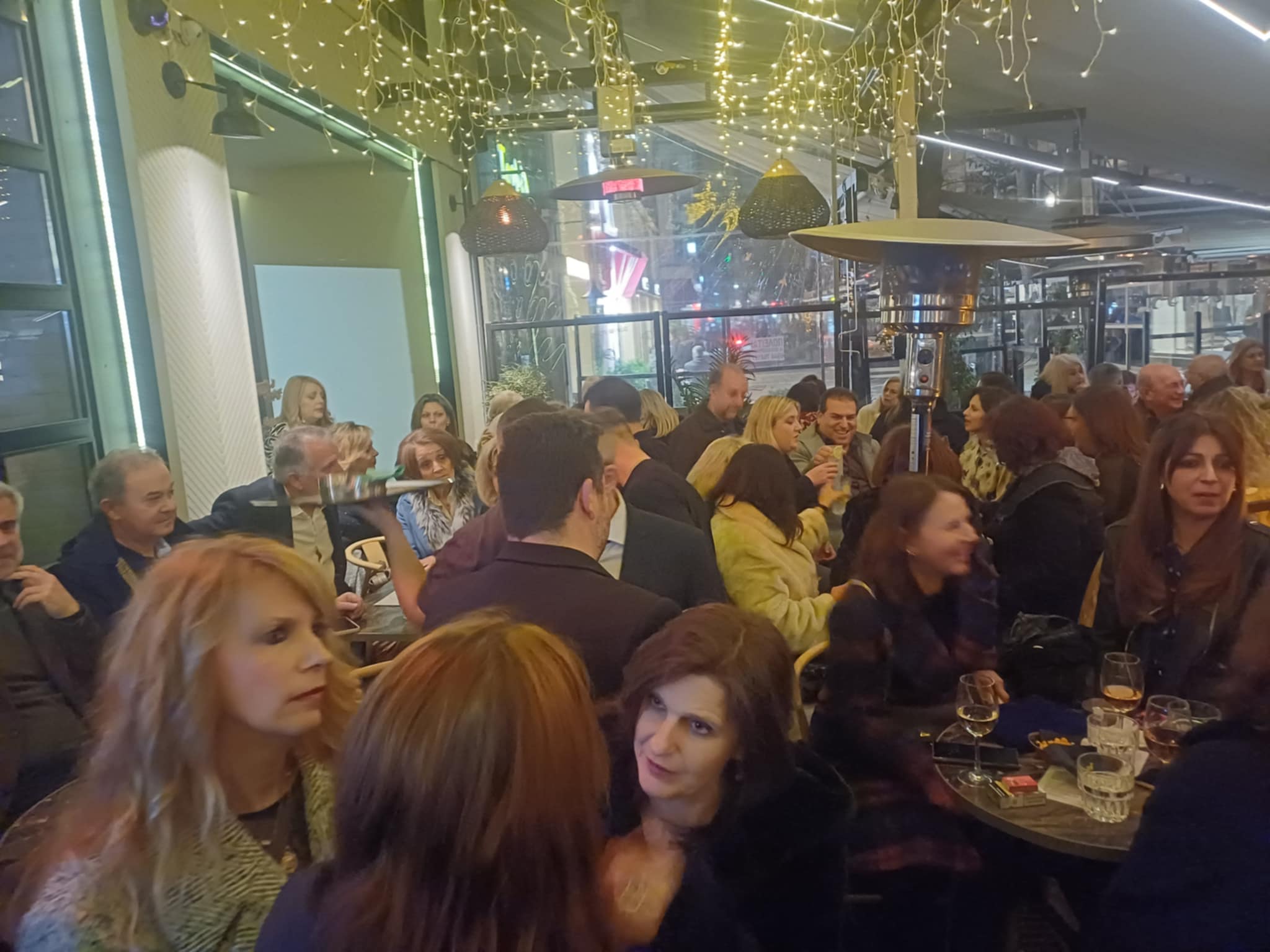 H παράταξη του δημάρχου θανάση Μαμάκου «Η Λάρισα που μας αξίζει!» έκοψε την πρωτοχρονιάτικη πίτα (ΦΩΤΟ+video)