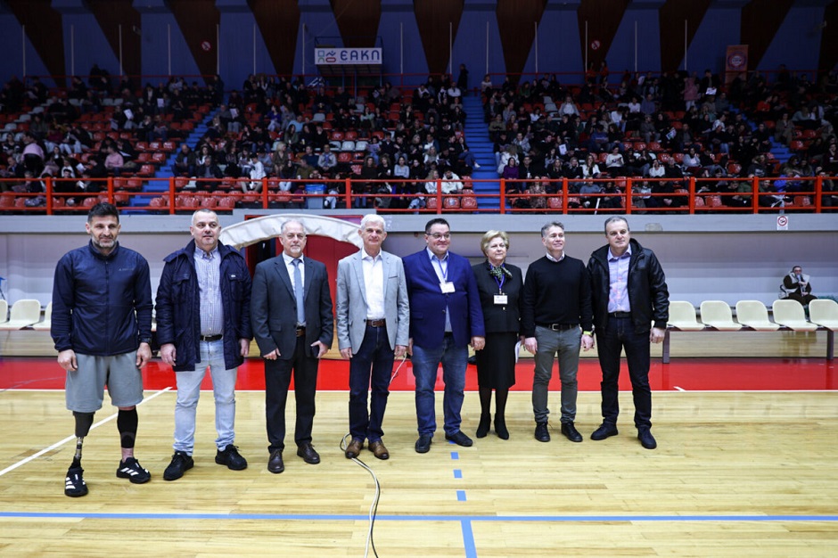 Μεγάλη η ανταπόκριση Λαρισαίων μαθητών και γονέων στην ημέρα Σταδιοδρομίας του Δήμου στο κλειστό της Νεάπολης (ΦΩΤΟ)