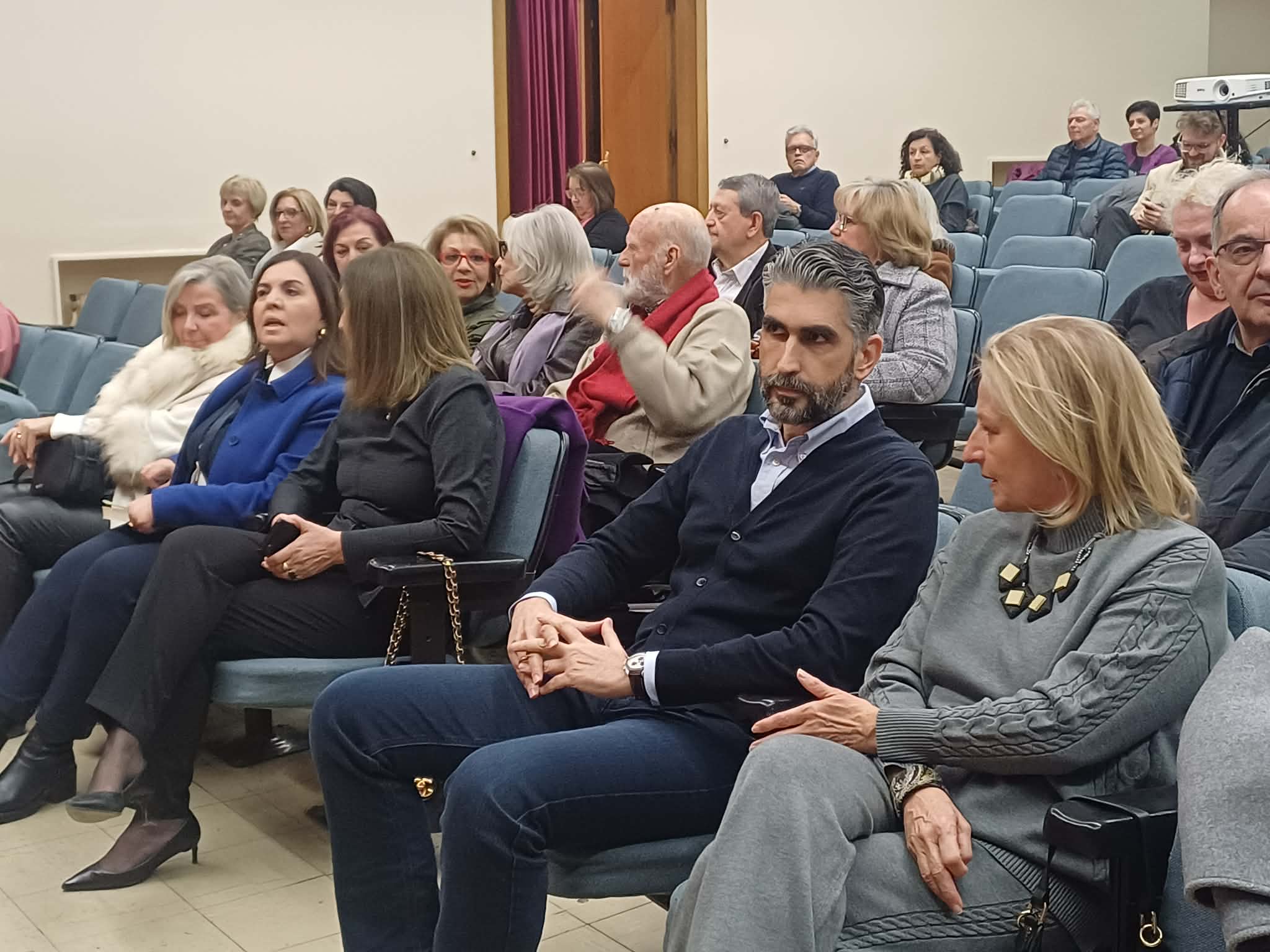 Παρουσιάστηκε το βιβλίο του Χρήστου Χωμενίδη “Πανδώρα” στη Λάρισα