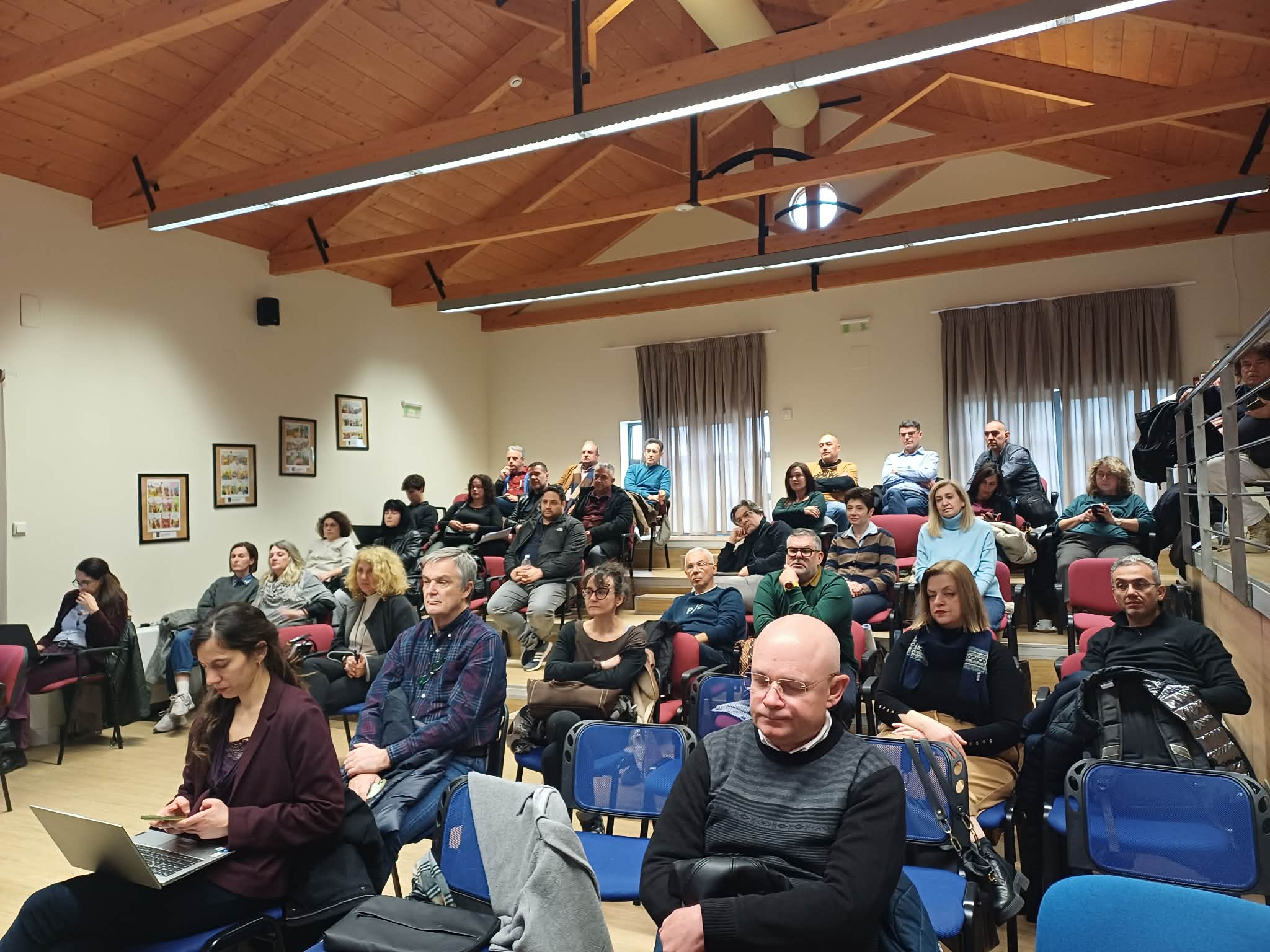 Ξεκίνησε το τριήμερο επιμορφωτικό σεμινάριο για την προσαρμογή της Θεσσαλίας στην κλιματική αλλαγή (ΦΩΤΟ)