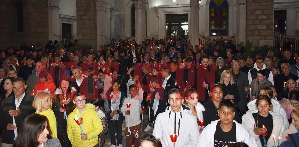 Ανάσταση: «Χριστός Ανέστη εκ νεκρών» στους Ι. Ναούς του Ν. Καρδίτσας (φωτό+βίντεο)