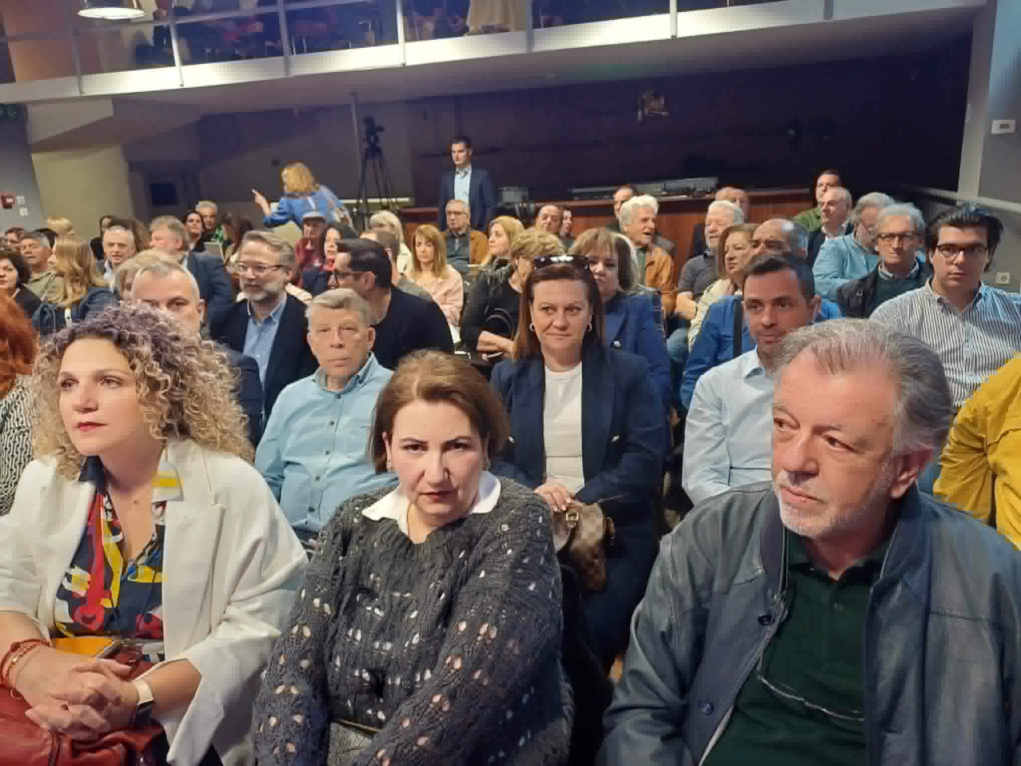 Το βιβλίο του Νίκου Ράπτη «Από το Σοσιαλισμό στη Βιωσιότητα» αφορμή για συζήτηση για τη σύγχρονη προοδευτική πολιτική