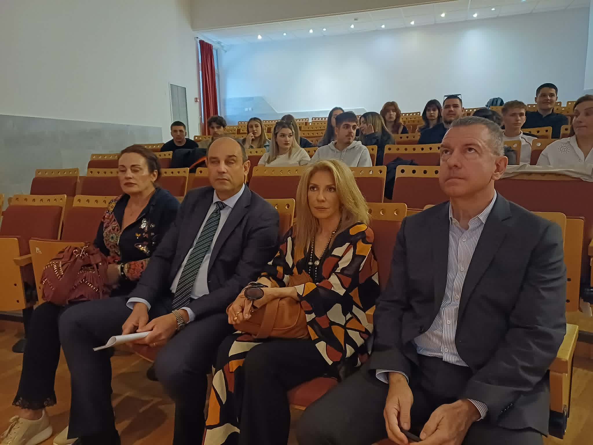 Τελετή βράβευσης για τον Πανθεσσαλικό Μαθητικό Διαγωνισμό «Νέοι και Διαδίκτυο»