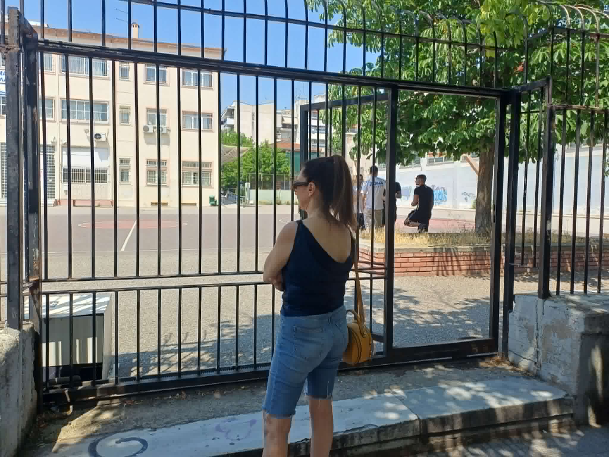 Φινάλε των εξετάσεων σήμερα για τα ΓΕΛ και ανακούφιση για τους υποψηφίους στη Λάρισα (ΦΩΤΟ)