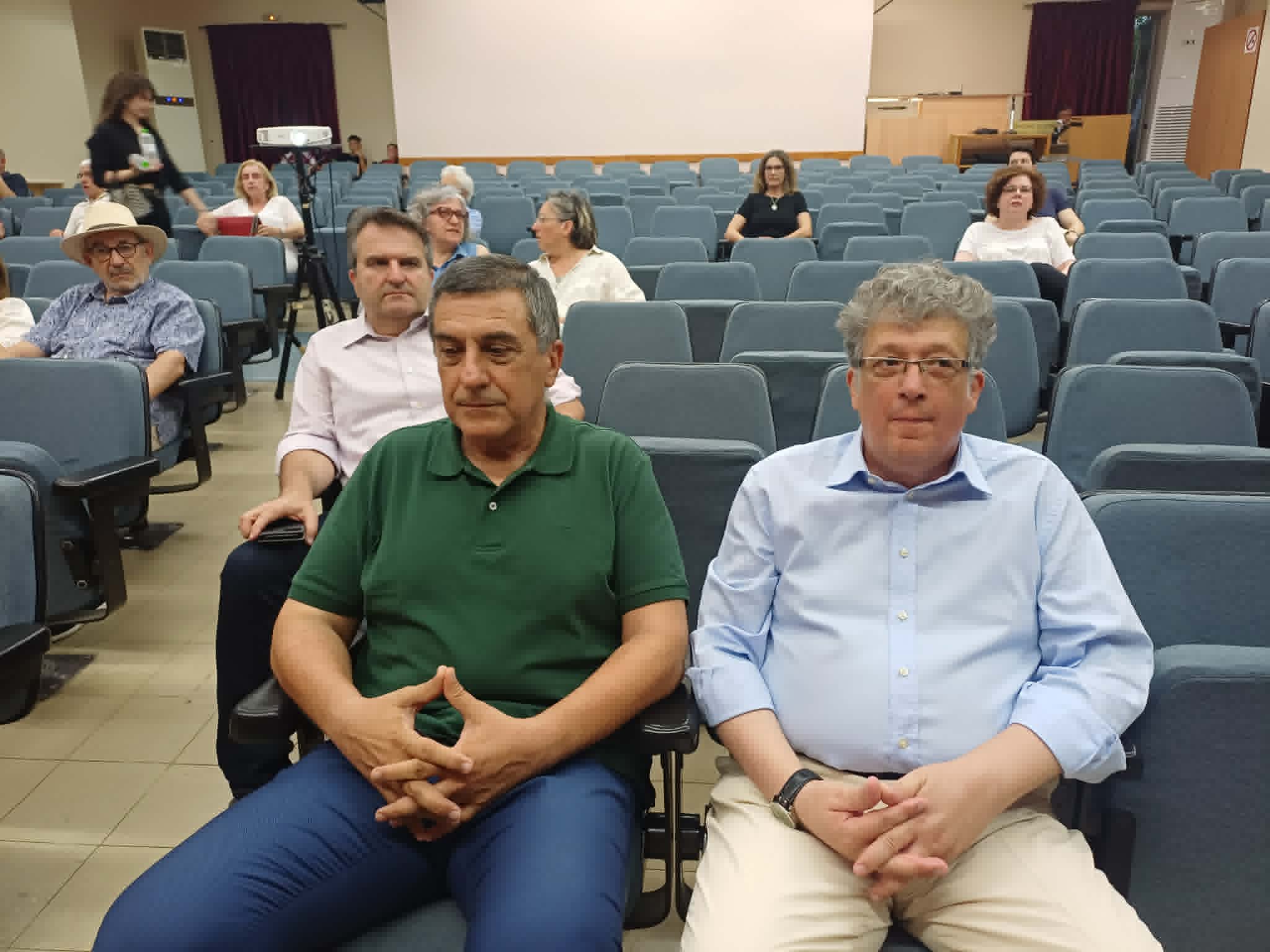 «Το Φιλοσοφικό Θέατρο» του Θεοδόση Πελεγρίνη παρουσιάστηκε στη Λάρισα (ΦΩΤΟ+video)