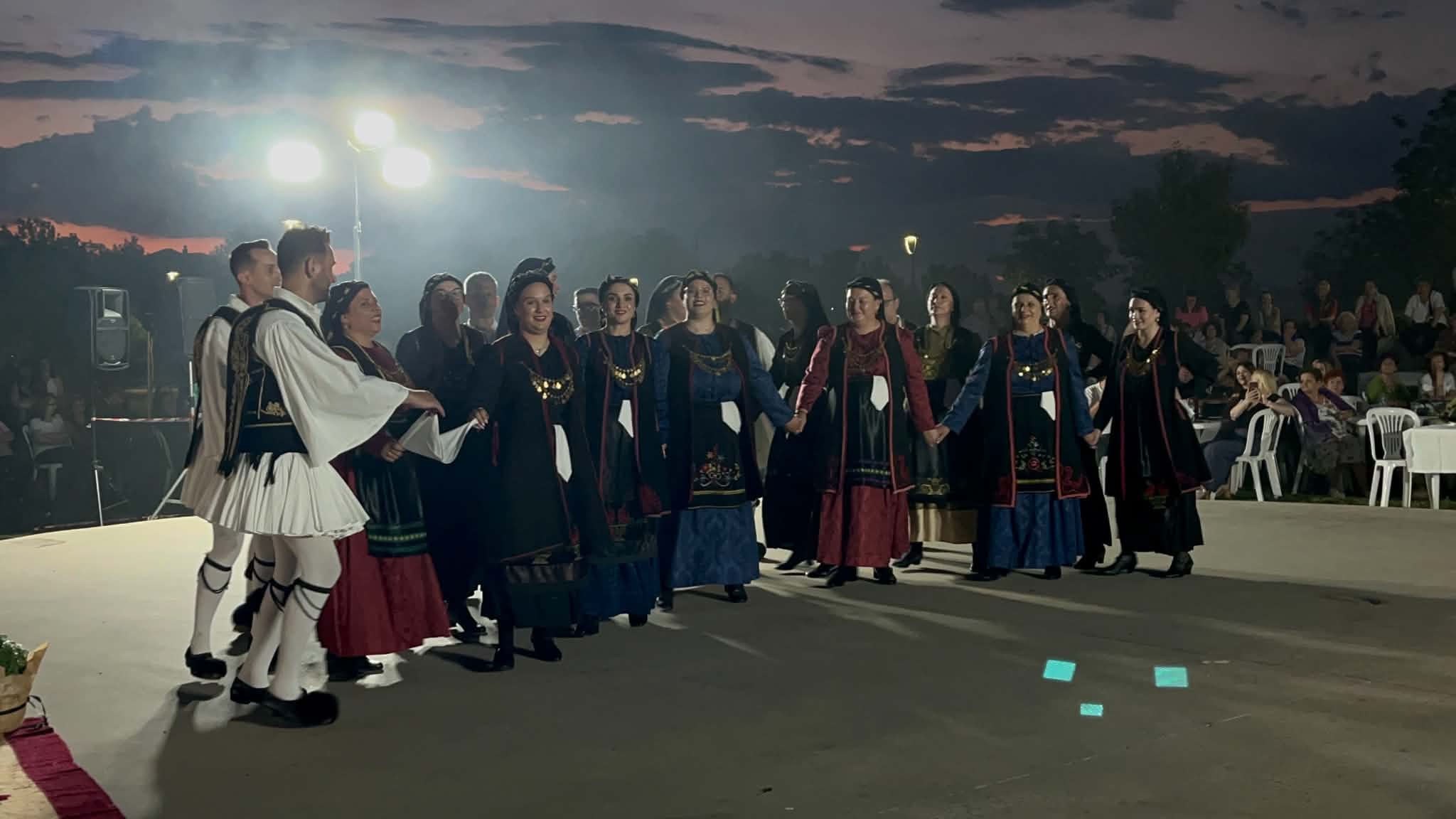 Βλάχικη παράδοση και ηπειρώτικοι χοροί ζωντάνεψαν στο Χατζηχαλάρ (ΦΩΤΟ-ΒΙΝΤΕΟ)