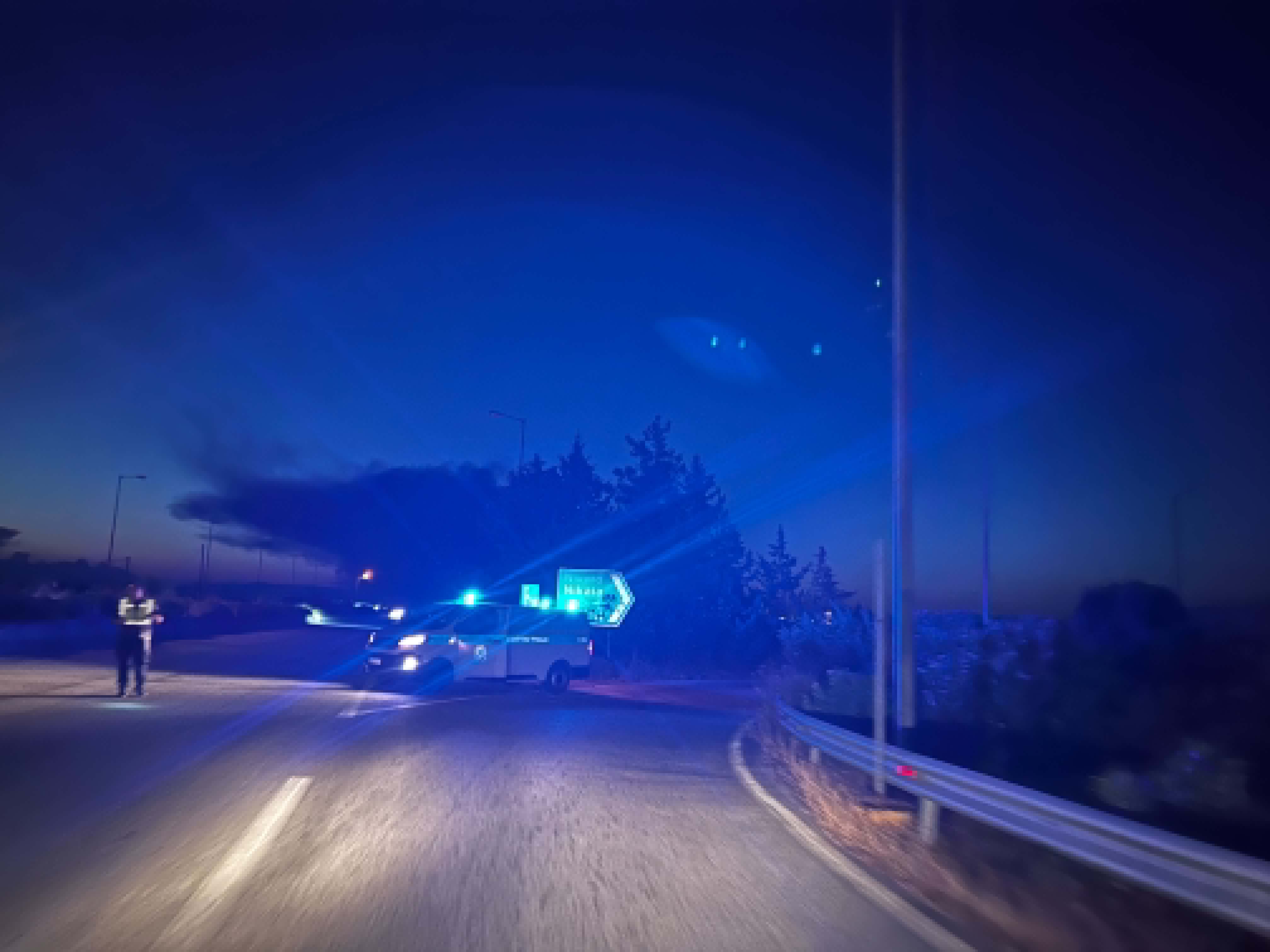 Μαύρισε ο ουρανός στη Λάρισα: Απόκοσμη εικόνα από τη μεγάλη φωτια΄στο εργοστάσιο Καράτζη (ΦΩTO+video)