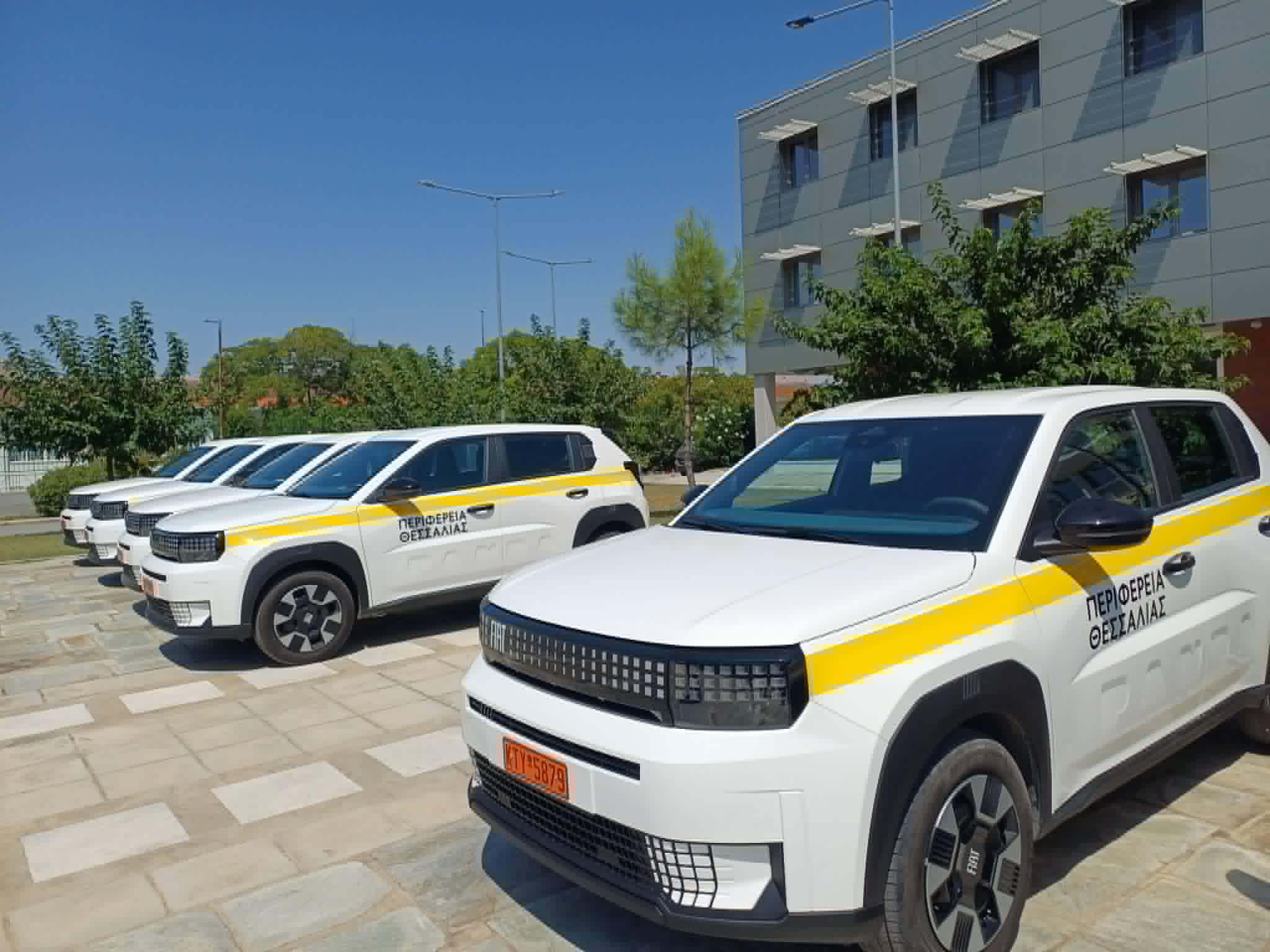 Αναβαθμίζεται ο μηχανολογικός στόλος της περιφέρειας- παρουσιάστηκαν τα νέα αυτοκίνητα
