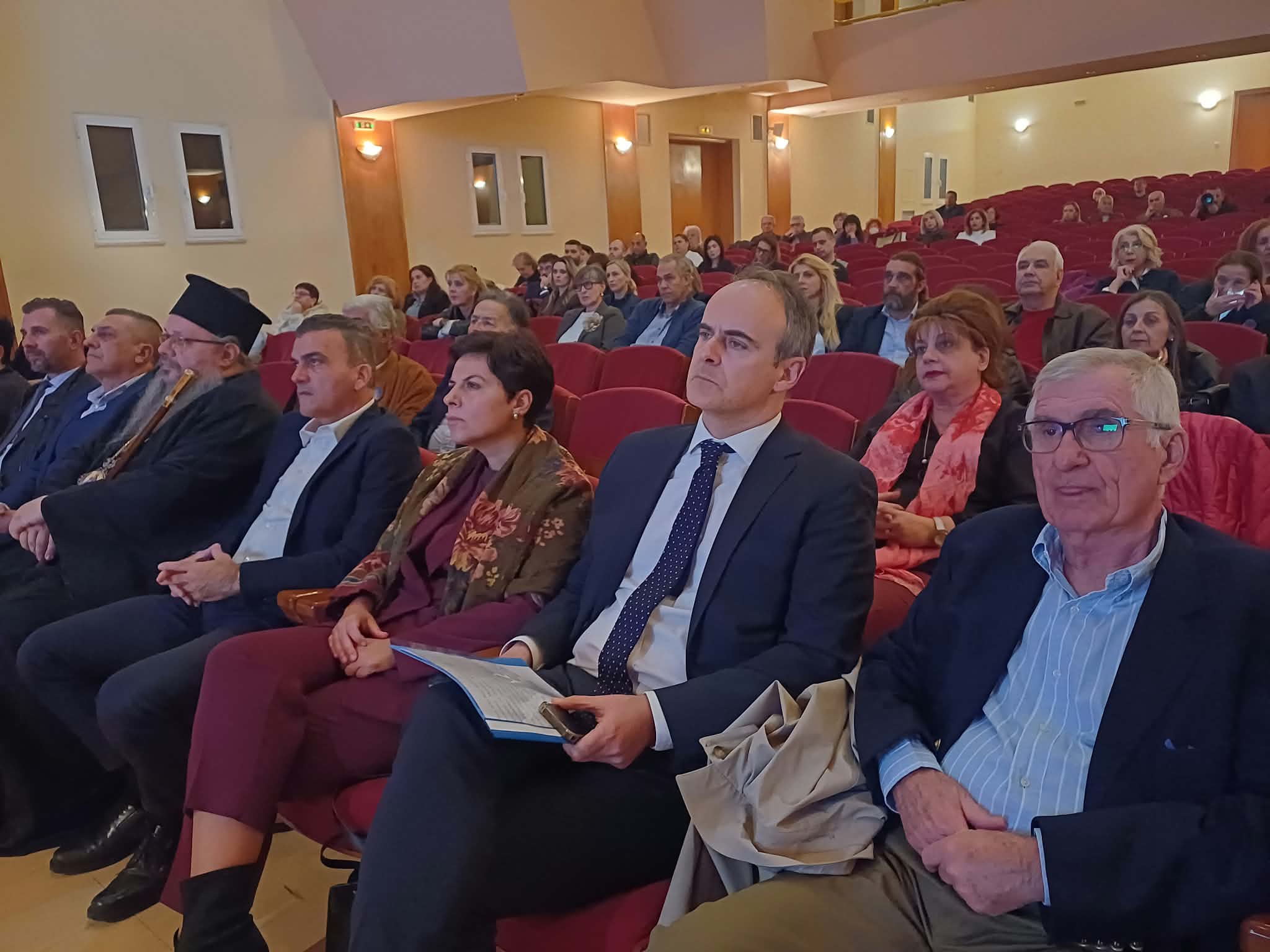 Λάρισα: Παρουσιάστηκε το βιβλίο «Τέμπη – Κατηγορώ» με τη συμμετοχή συγγενών θυμάτων (ΦΩΤΟ+video)