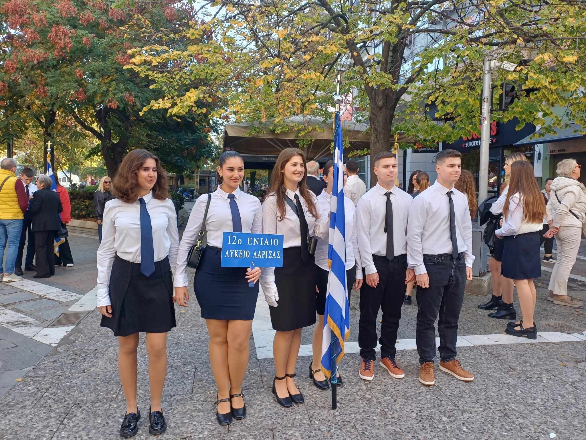 Με λαμπρότητα οι εκδηλώσεις για την 82η επέτειο απελευθέρωσης της Λάρισας από τους Ναζί ΦΩΤΟ+video)