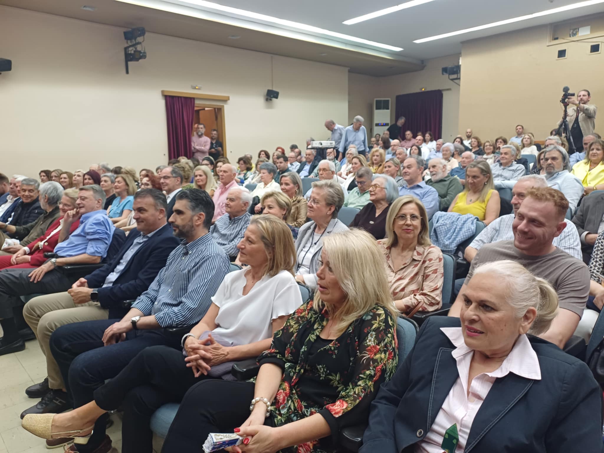Παρουσιάστηκε το βιβλίο του Βασίλη Μίχου με τίτλο «ΕΥΡΩΠΗ RESTART – Προκλήσεις και Προοπτικές μιας κουρασμένης Ηπείρου»
