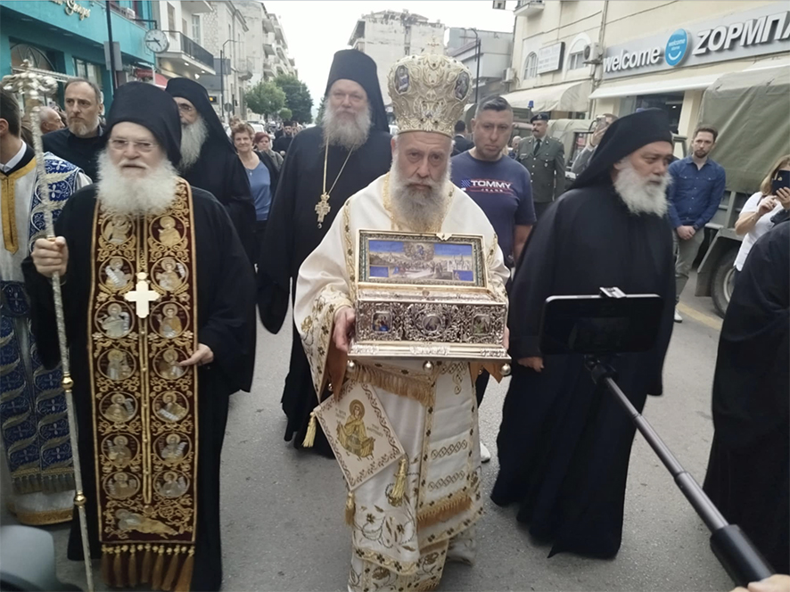 Στην Καρδίτσα η Αγία Ζώνη της Παναγίας (φωτό+βίντεο)