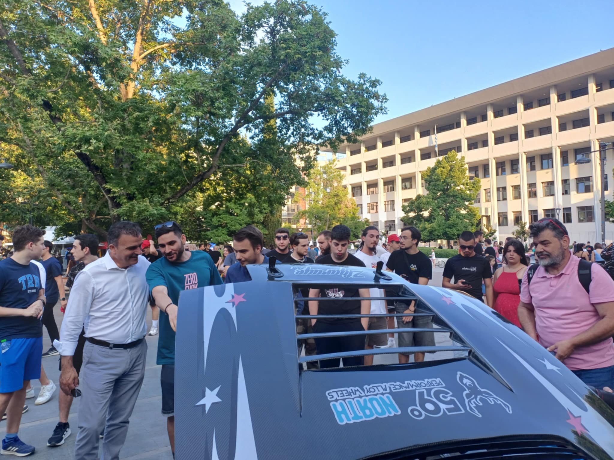 Το ΕΚΟ Ράλλυ Ακρόπολις στη Λάρισα– Εκδήλωση για την Οδική Ασφάλεια στην Κεντρική Πλατεία (ΦΩΤΟ)