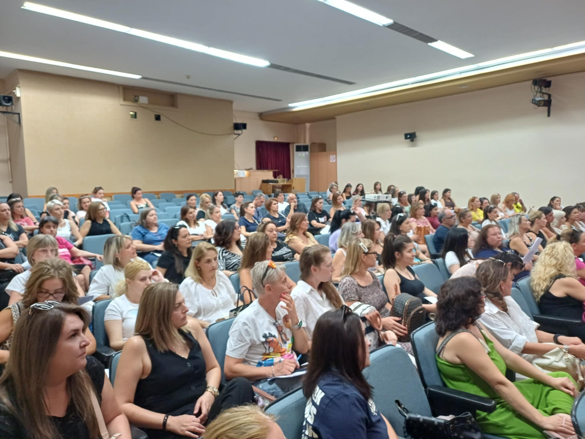 Ανανέωση συμβάσεων 168 εργαζόμενων στους παιδικούς σταθμούς του Δ. Λαρισαίων (ΦΩΤΟ)