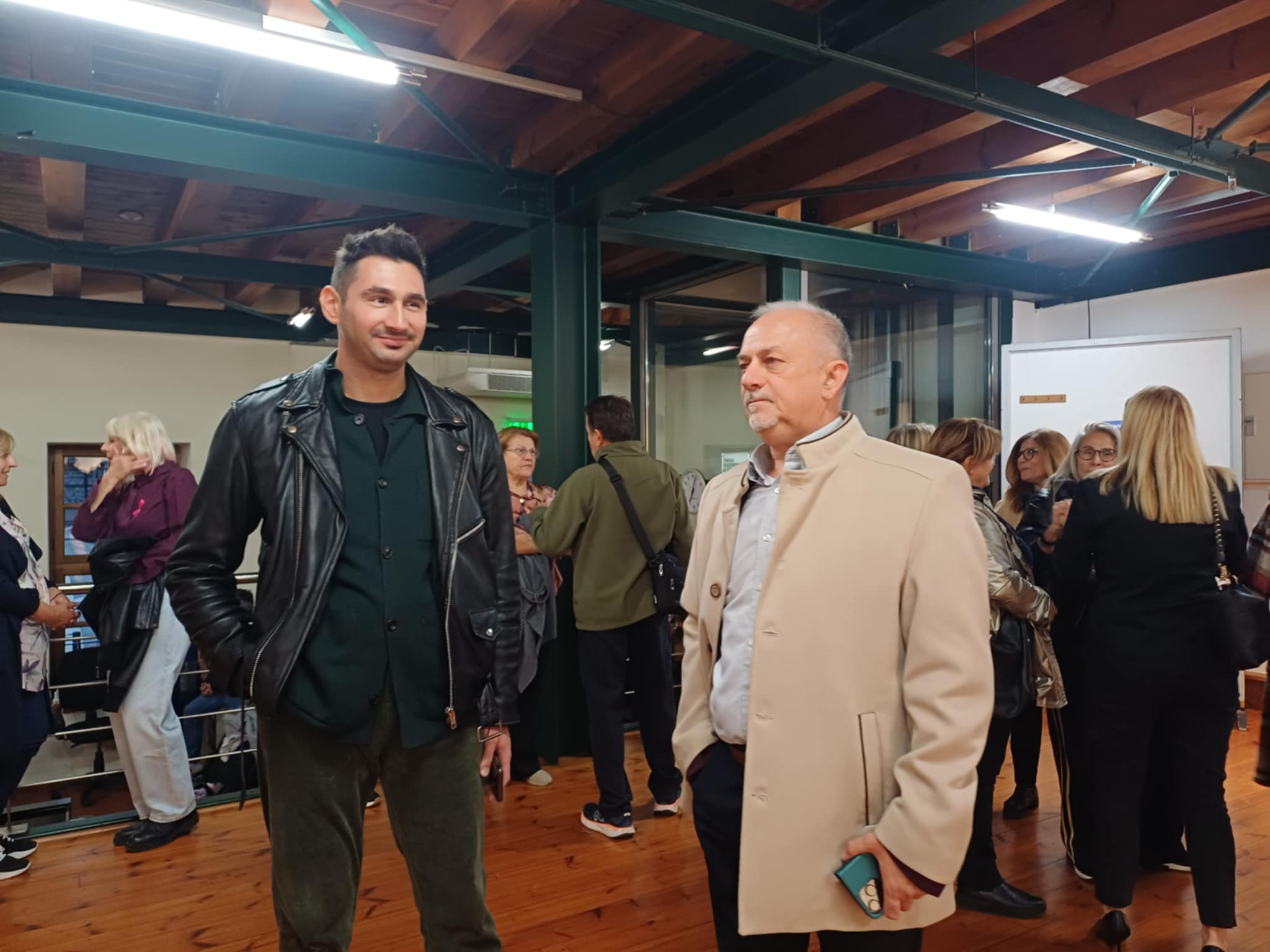 «Πλημμυροχρωμία»:έκθεση σύμπραξης φωτογραφικής και ζωγραφικής τέχνης με θέμα το Daniel (ΦΩΤΟ)