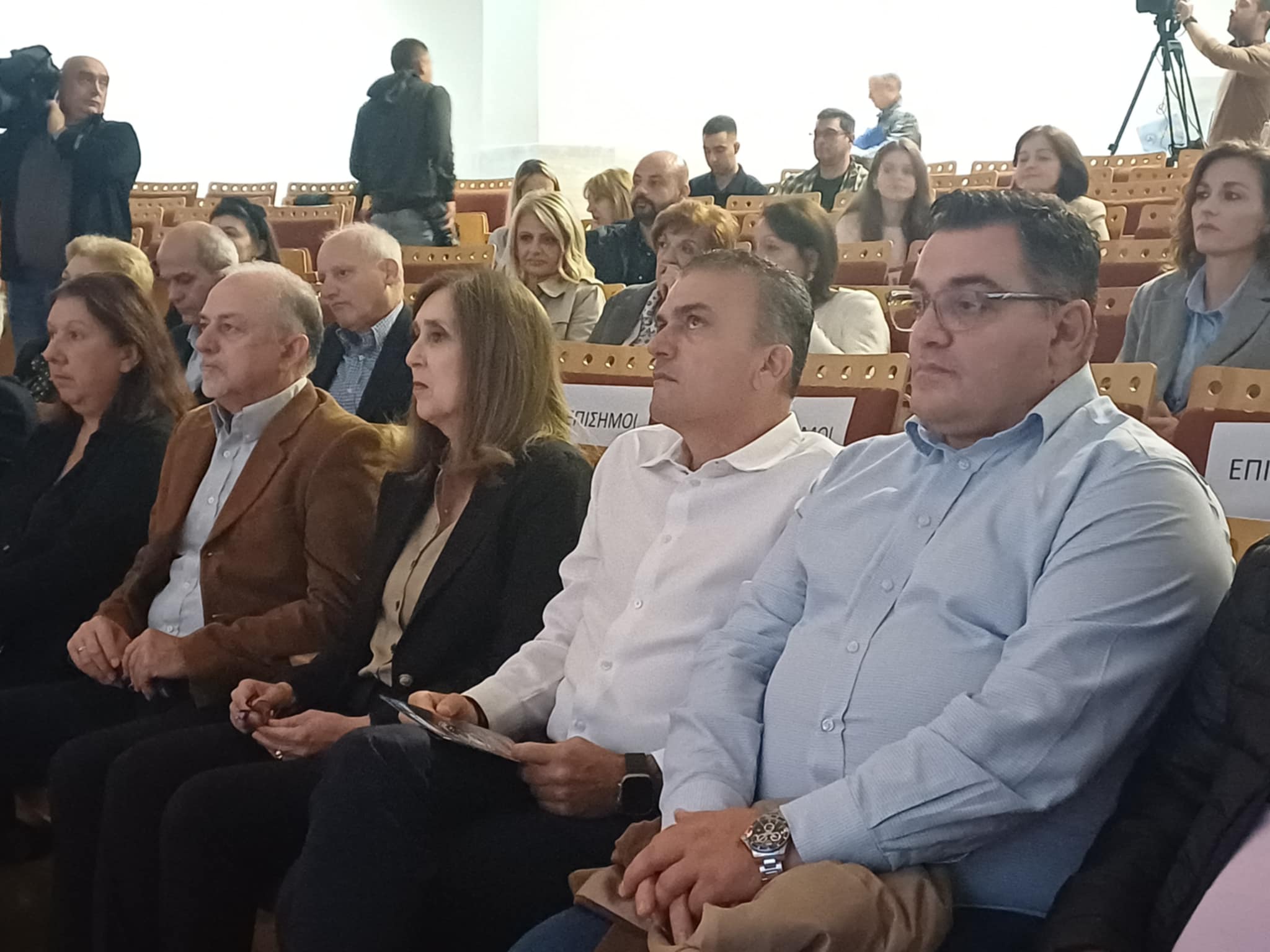 Εντυπωσιακό:Λαρισαίοι μαθητές συνομίλησαν ζωντανά με αστροναύτη που βρισκόταν στο διάστημα πάνω από τη Λάρισα (φωτο – βίντεο)