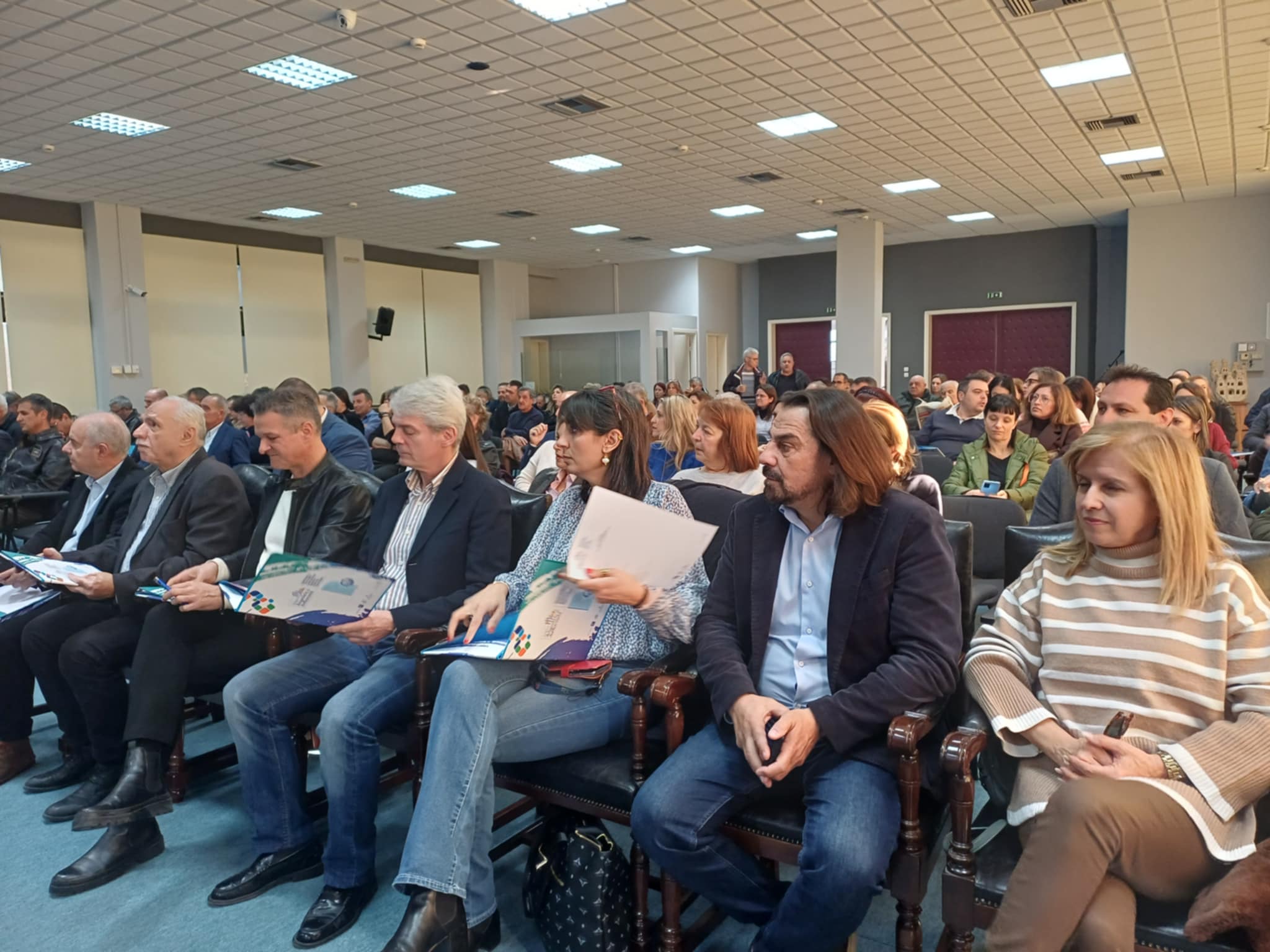 Εκδήλωση στη Λάρισα  παρουσία Λέκκα  για την αντιμετώπιση κλιματικών κινδύνων (ΦΩΤΟ)