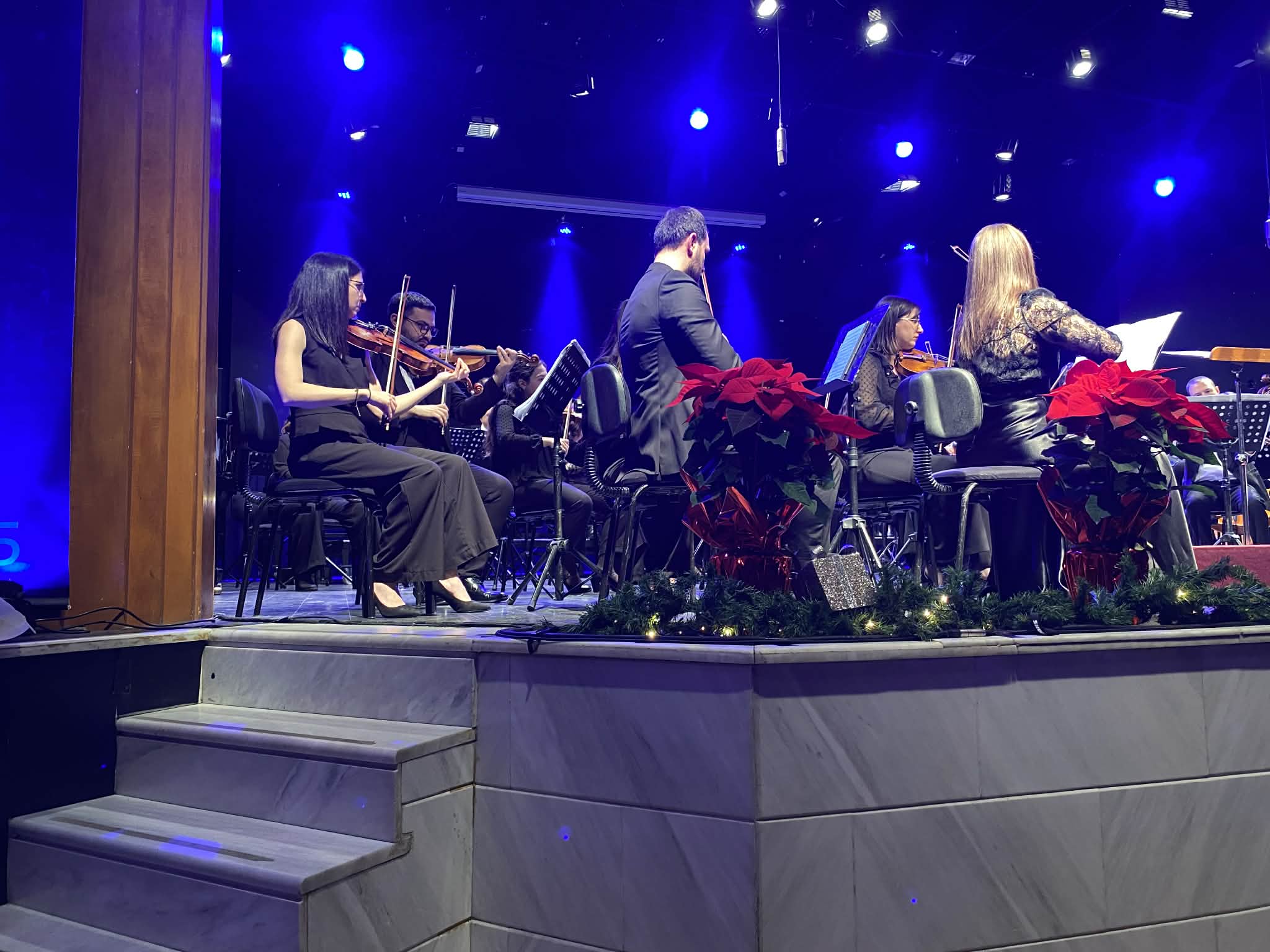 Μαγική ατμόσφαιρα στις συναυλίες της Συμφωνικής Ορχήστρας στο Δημοτικό Ωδείο (ΦΩΤΟ+video)