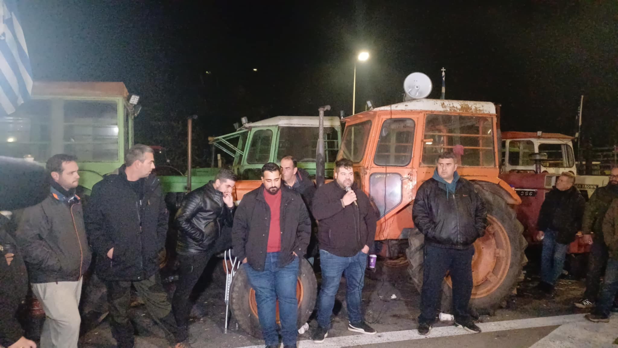 Κρίσιμη συνέλευση στο μπλόκο της Νίκαιας- Μαρούδας: Θα ακούσουμε τα μέτρα της κυβέρνησης την Τετάρτη και μετά μπλακάουτ