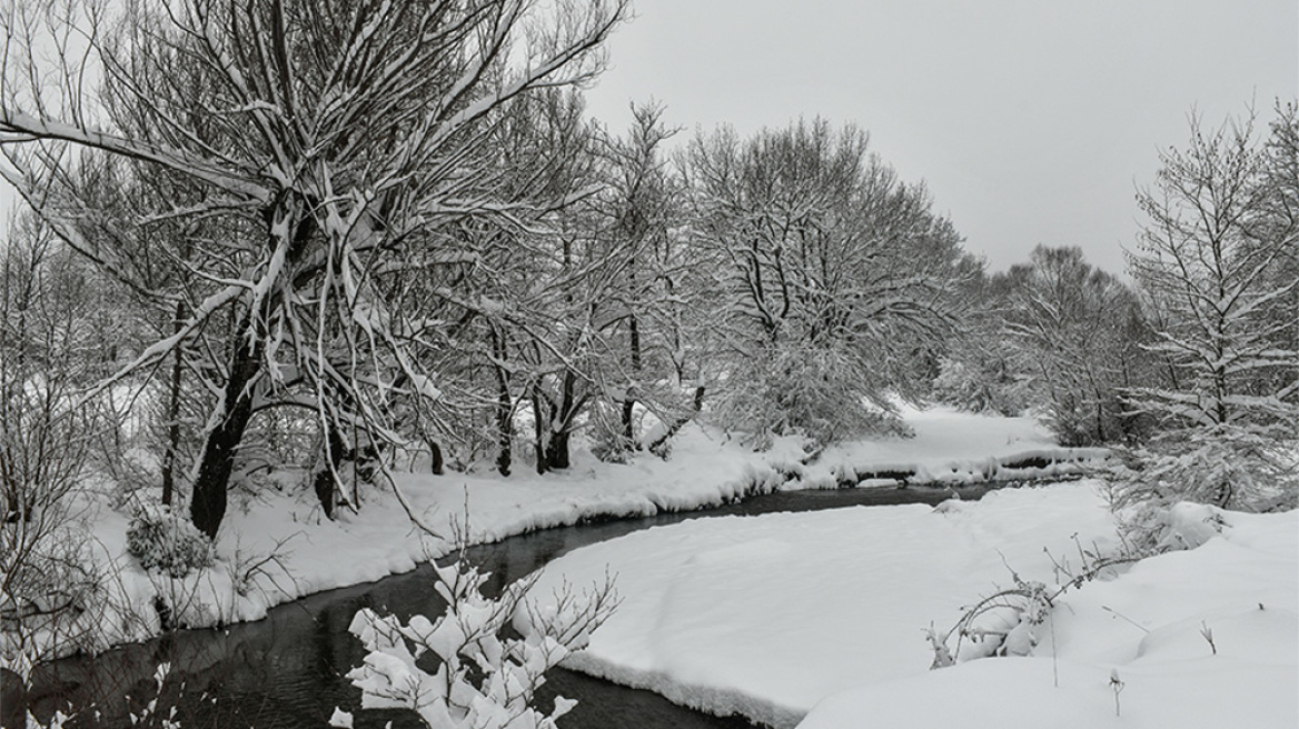 ξεπέρασε το ένα μέτρο το χιόνι στα χωριά της Λίμνης Πλαστήρα-ανοιχτοί οι δρόμοι (ΦΩΤΟ+video)