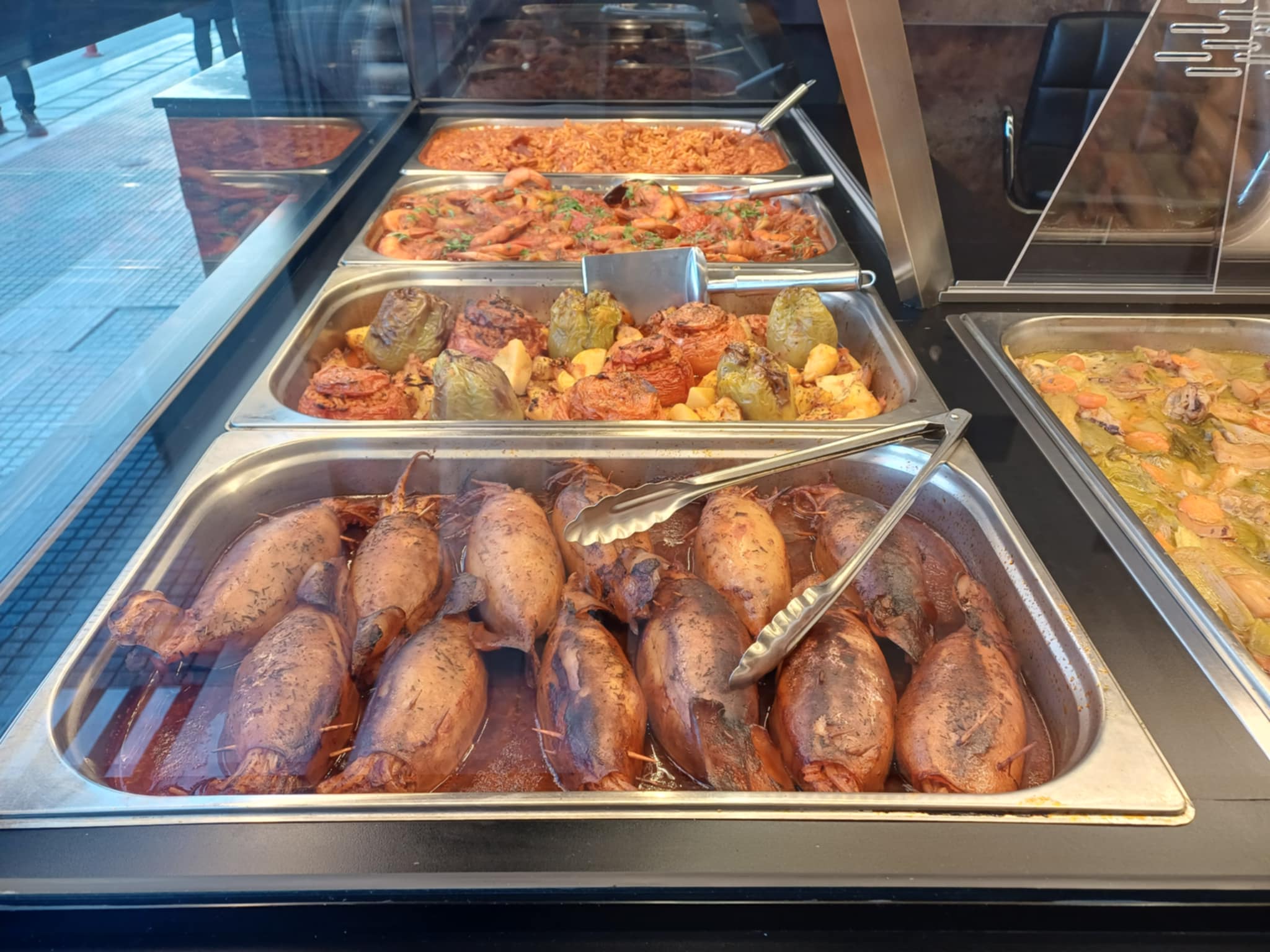 Αλμυρές οι τιμές στα θαλασινά στη Λάρισα, αλλά... ουρές στα ιχθυοπωλεία (ΦΩΤΟ)