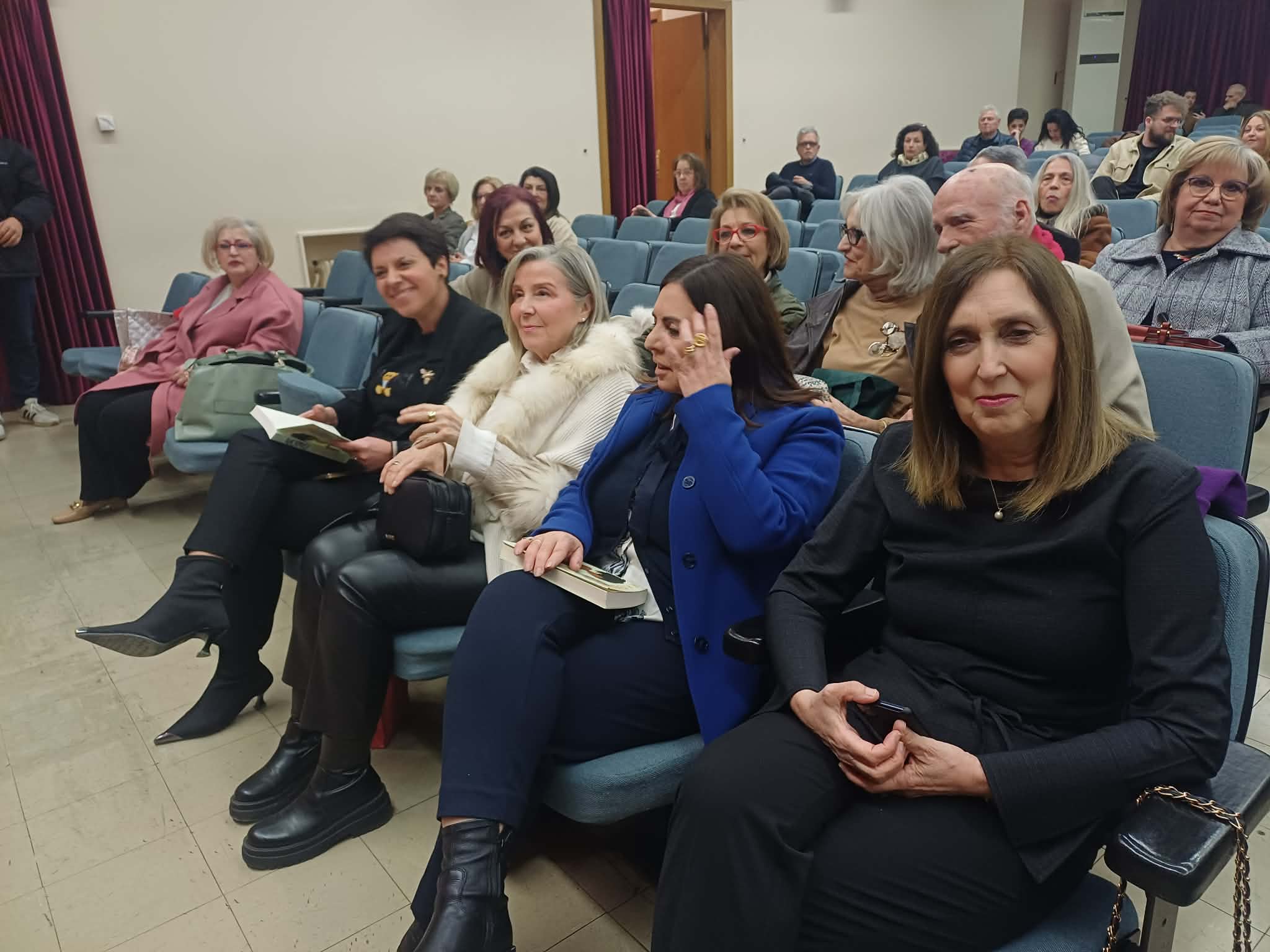 Παρουσιάστηκε το βιβλίο του Χρήστου Χωμενίδη “Πανδώρα” στη Λάρισα