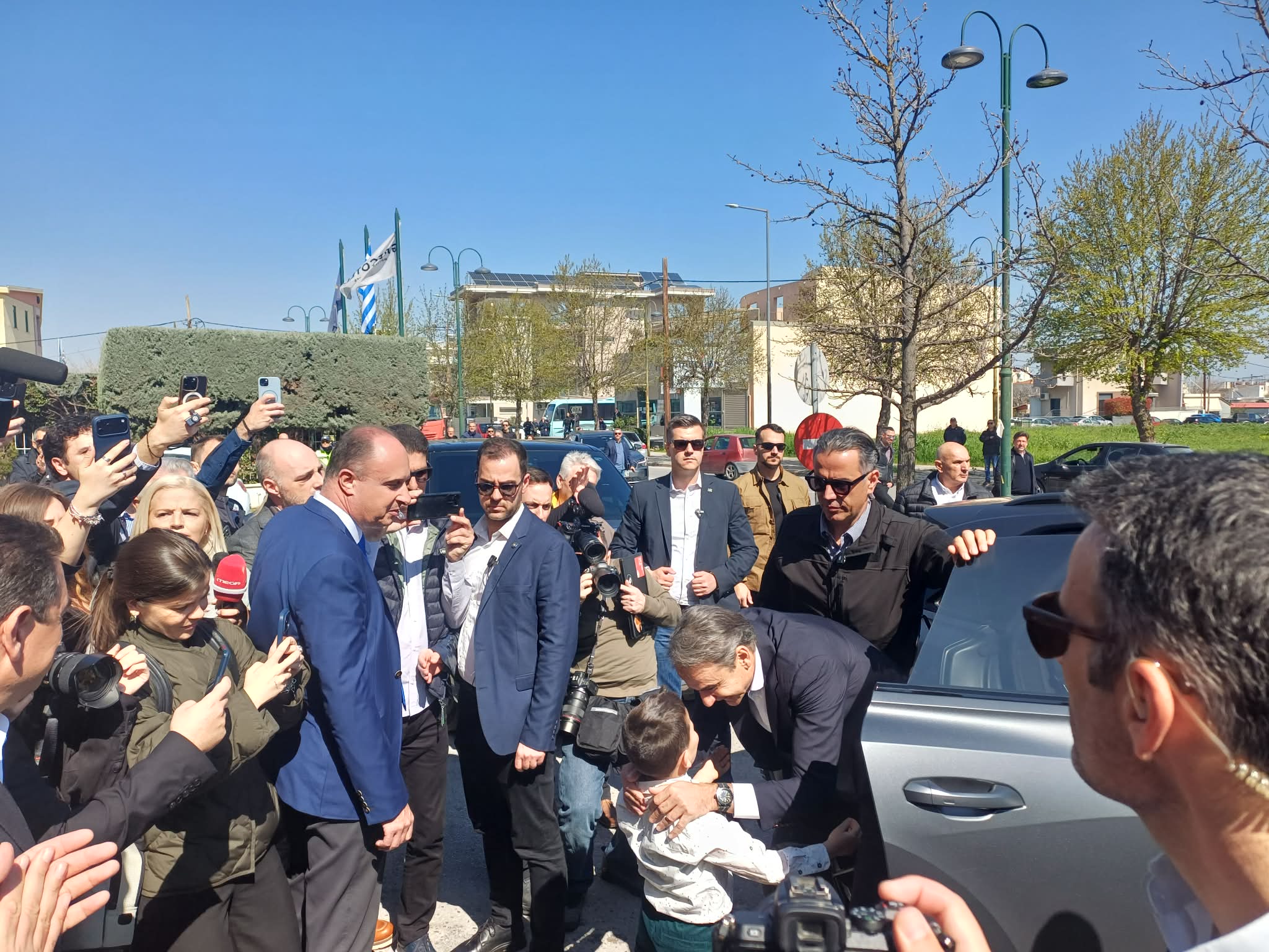 Μητσοτάκης από Λάρισα: Κανείς δεν ξέρει πόσο θα κρατήσει ο πόλεμος, έχουμε τη δυνατότητα να στηρίξουμε την κοινωνία