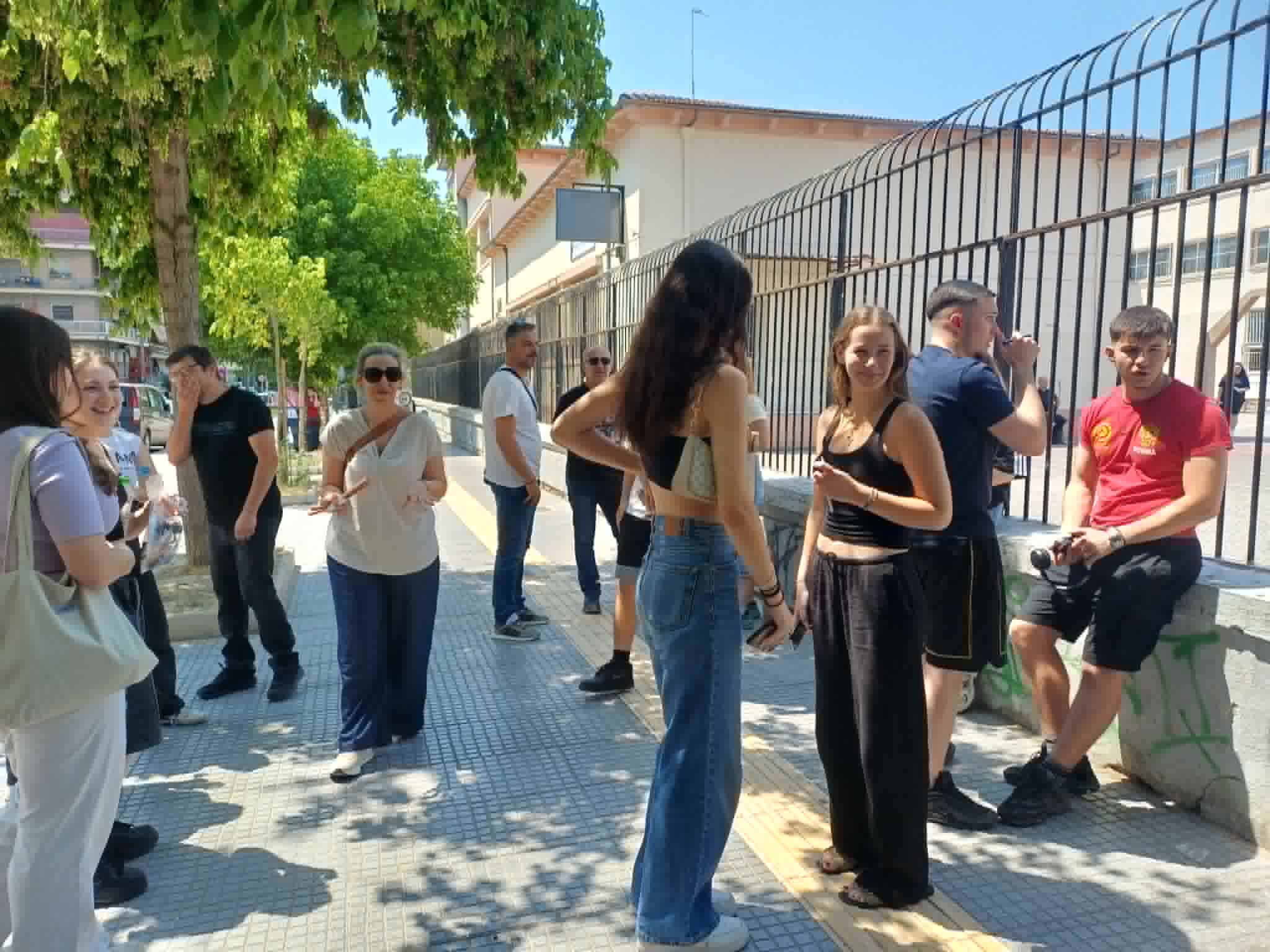 Φινάλε των εξετάσεων σήμερα για τα ΓΕΛ και ανακούφιση για τους υποψηφίους στη Λάρισα (ΦΩΤΟ)