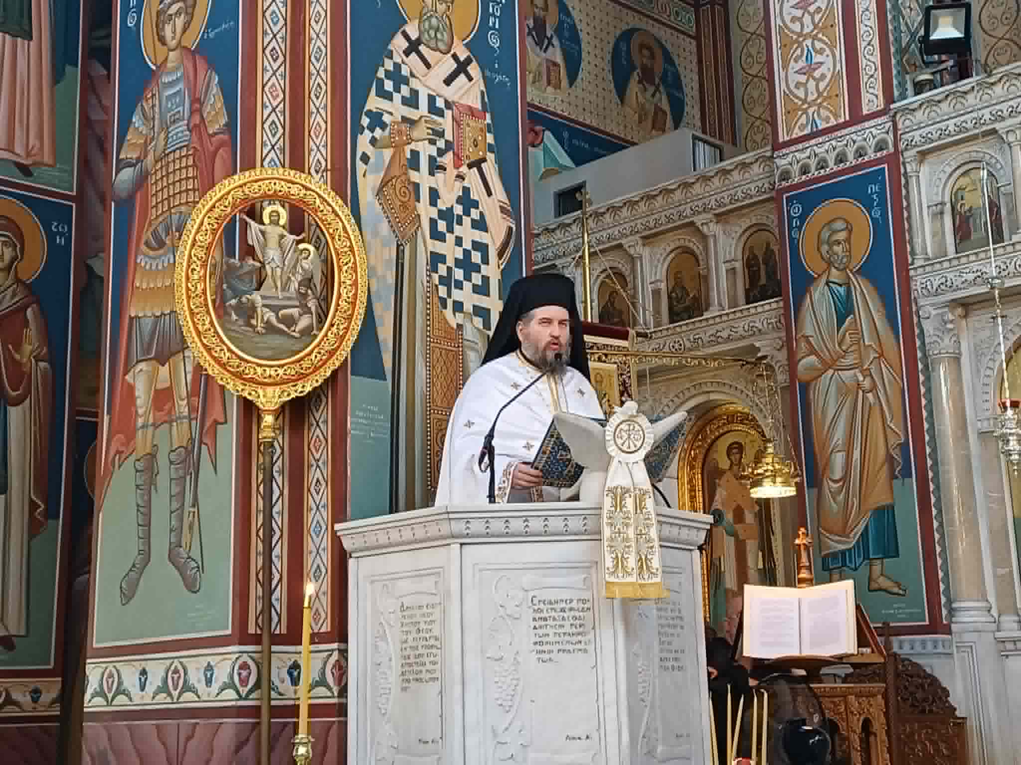 Πλήθος πιστών στον Άγιο Αχίλλιο για τα ονομαστήρια του Μητροπολίτη Ιερωνύμου (ΦΩΤΟ-ΒΙΝΤΕΟ)