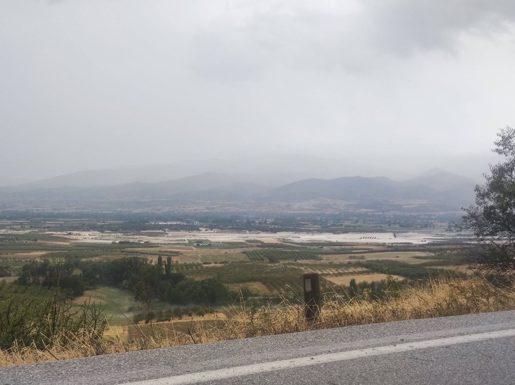 Ευαγγελισμός Ελασσόνας: Eικόνες ολικής καατστροφής από το χαλάζι της Παρασκευής (ΦΩΤΟ)